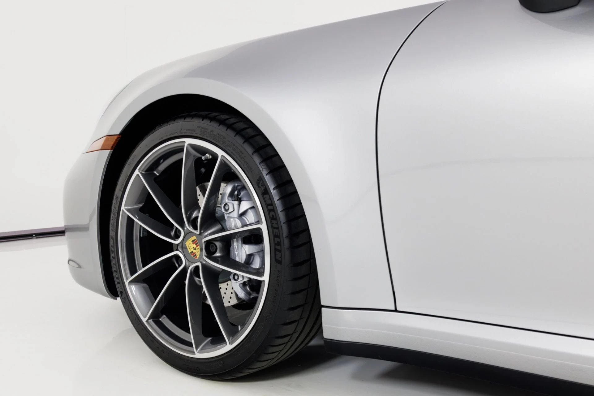 mph065_186406025_Used_2022_Porsche_911_Carrera_1773941200_f42f0a9b61