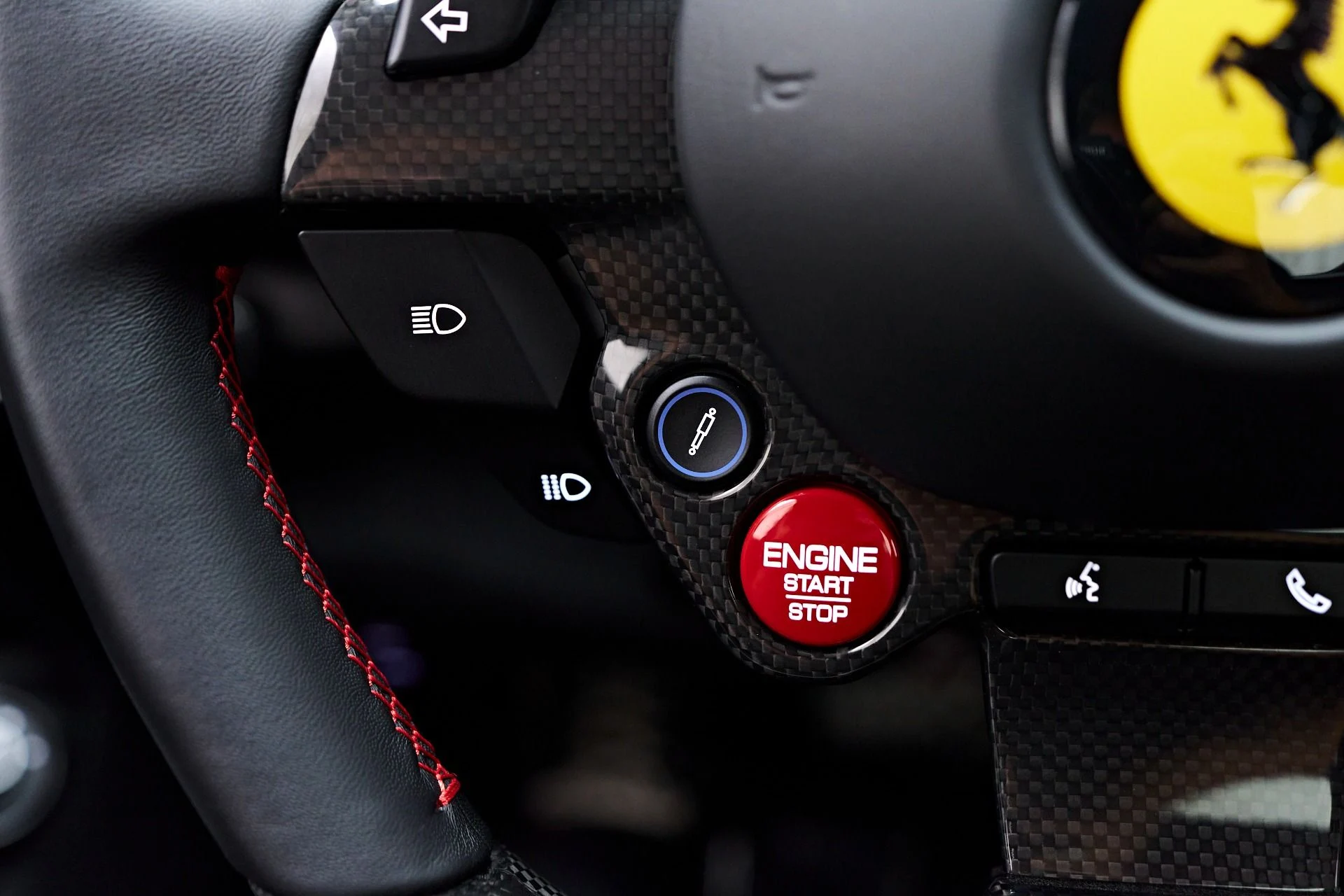 mph065_1876901709_Used_2020_Ferrari_812_Superfast_Base_1753754444_ce3ade3739