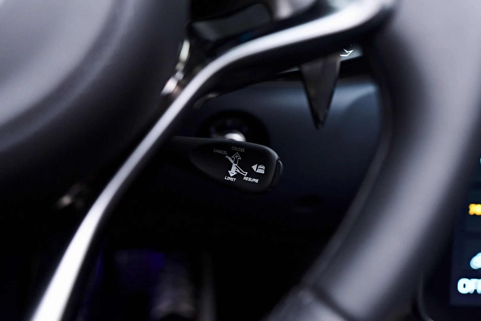 mph065_1878116276_Used_2025_Mc_Laren_Artura_Tech_Lux_1745952984_311f78eabe