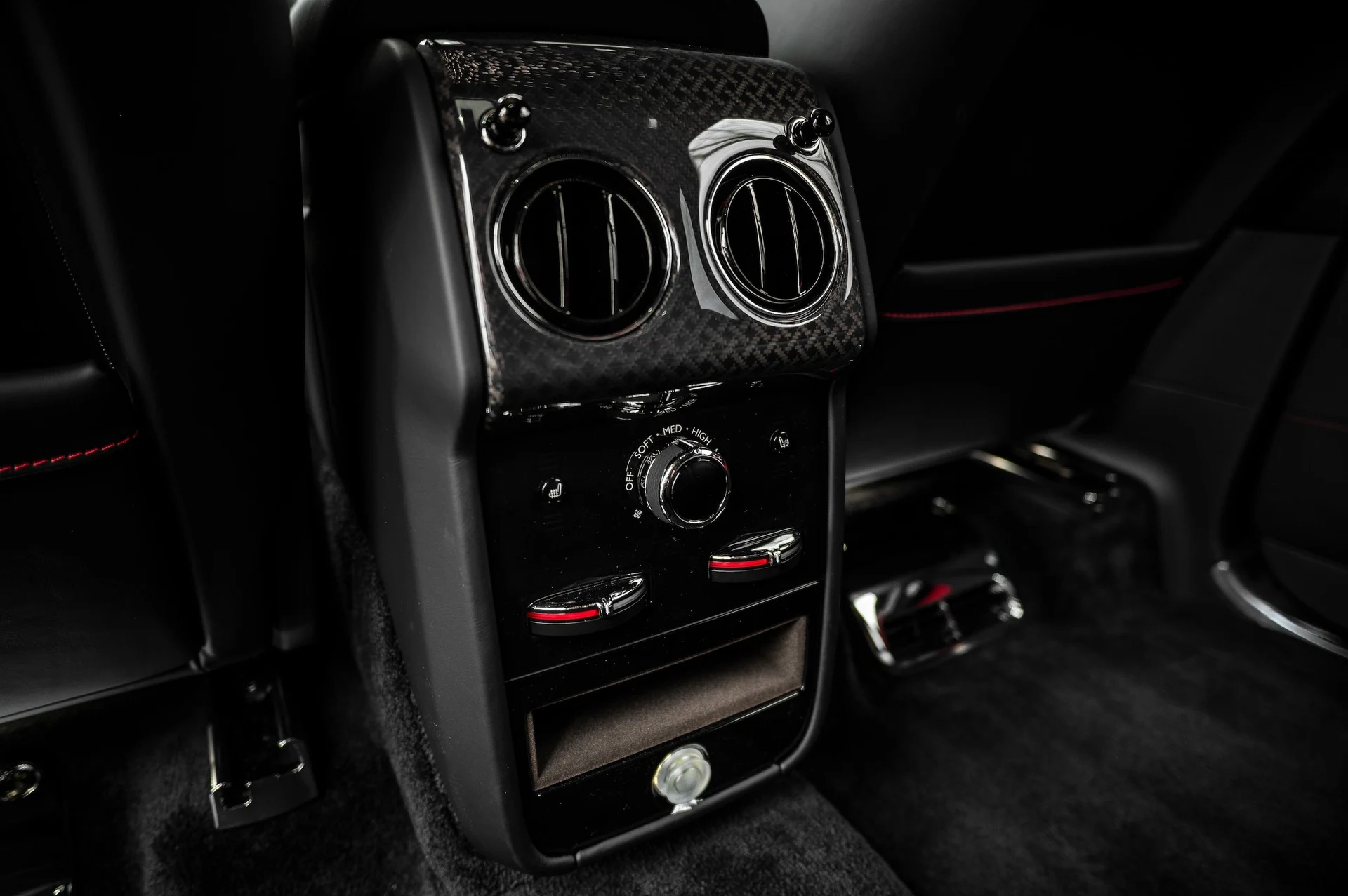 mph065_1887062540_1a1973b7379f4cc286735191a2048557_e23935cd01