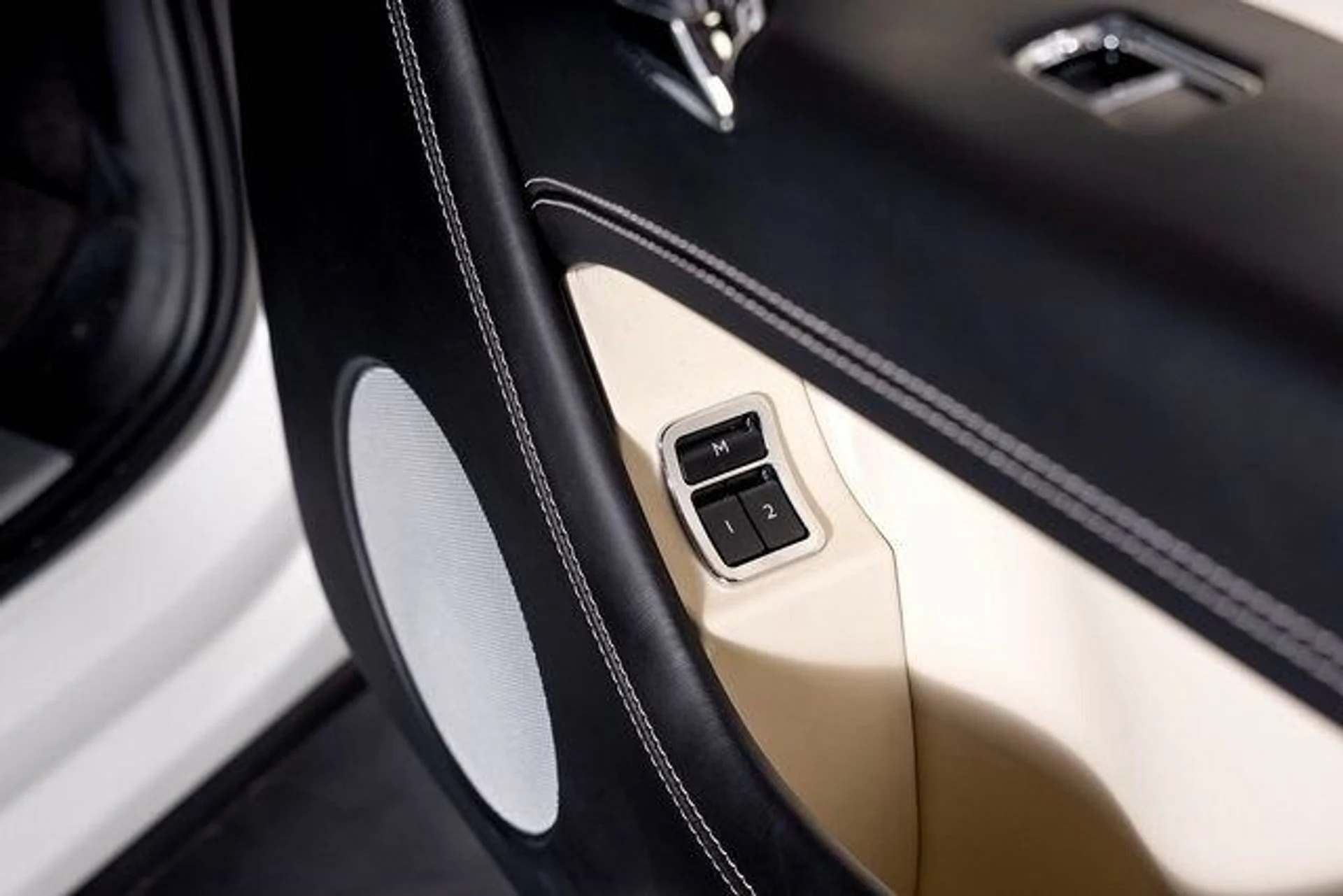 mph065_1976862335_848b6087f889a32830159bc8d26b0c21x_96360c345d