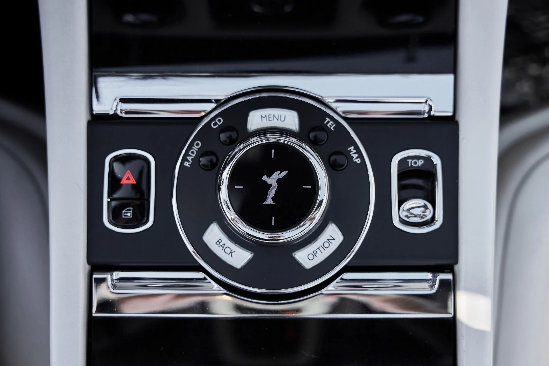 mph065_2008857039_Used_2016_Rolls_Royce_Dawn_Base_1770086786_93a83a1222