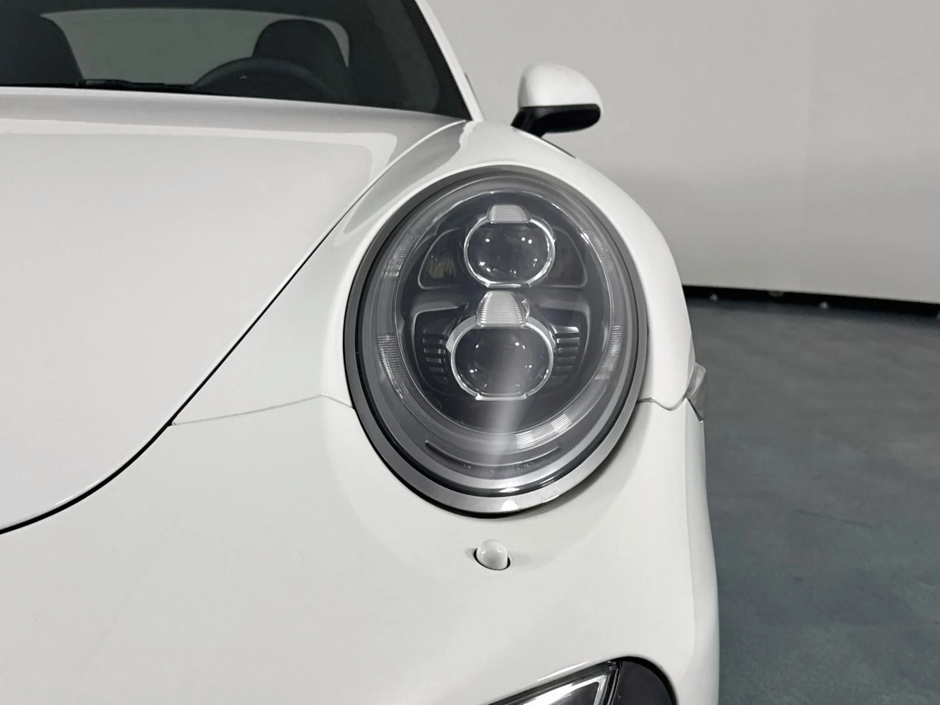 mph065_2012734976_Used_2014_Porsche_911_Turbo_S_1791570367_a619049c09