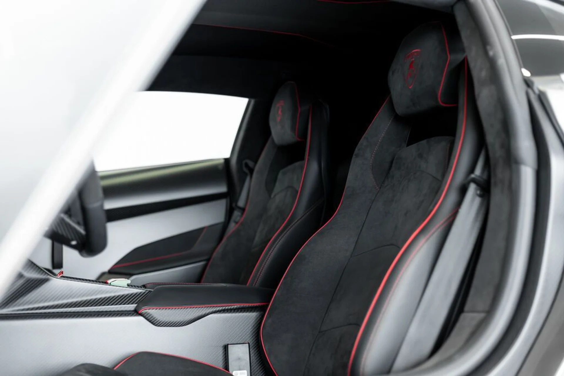 mph065_2020315045_lamborghini_veneno_2014_jpg_v_1779988126_da02eff877
