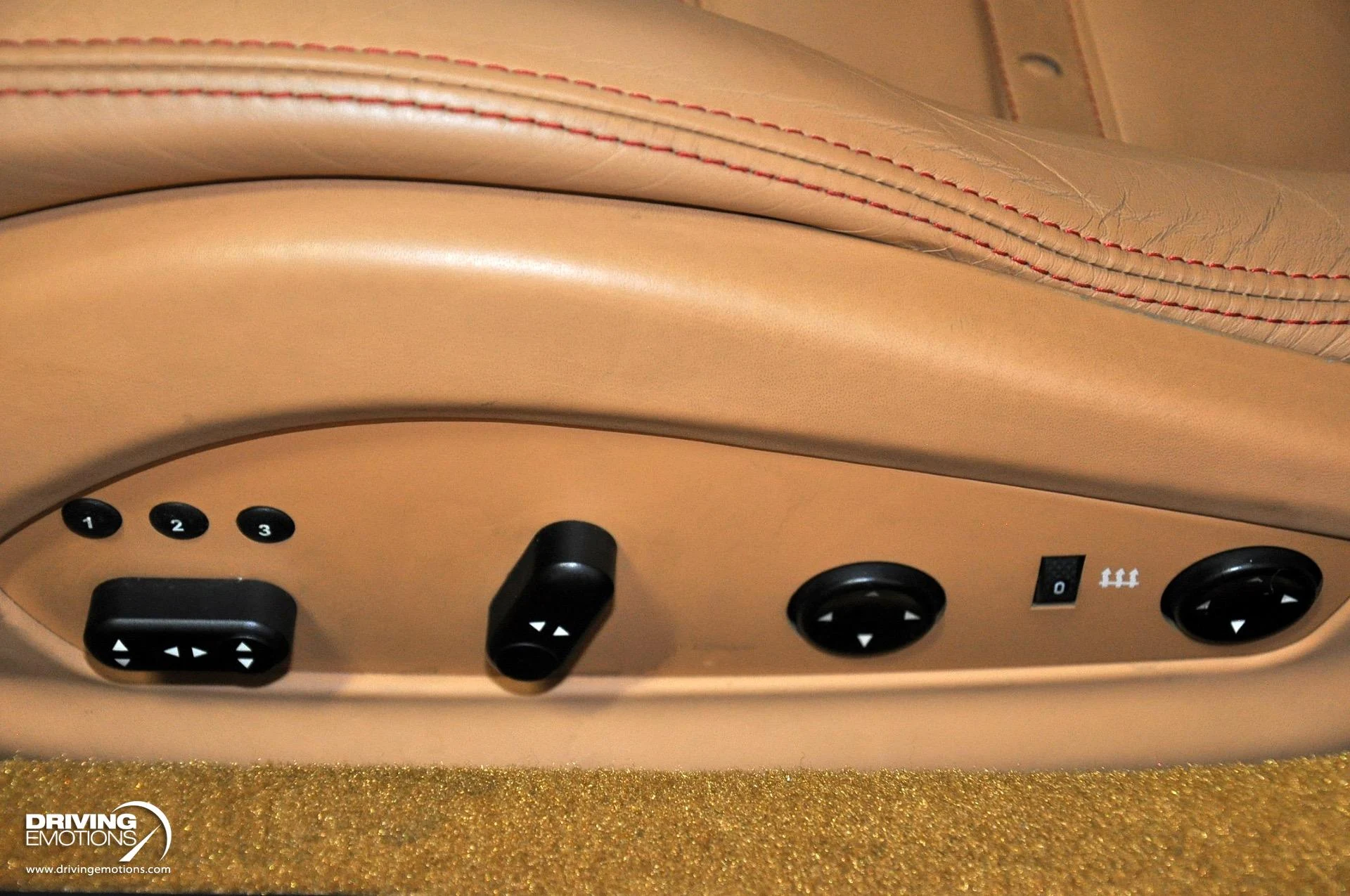 mph065_207687325_505_p66_l_b8021f1688