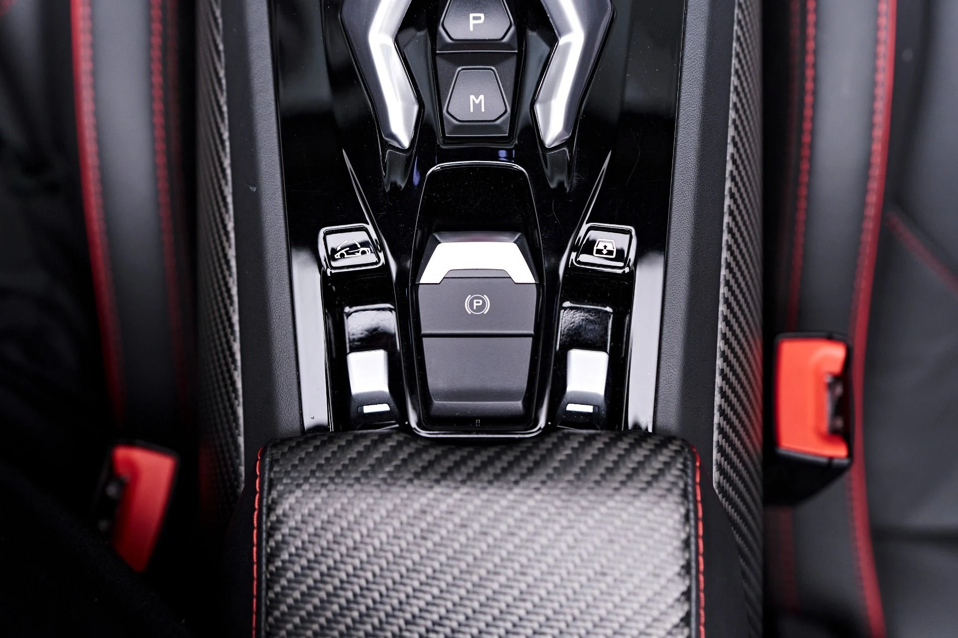 mph065_2120677425_Used_2020_Lamborghini_Huracan_EVO_Base_1755655961_60585cdefa