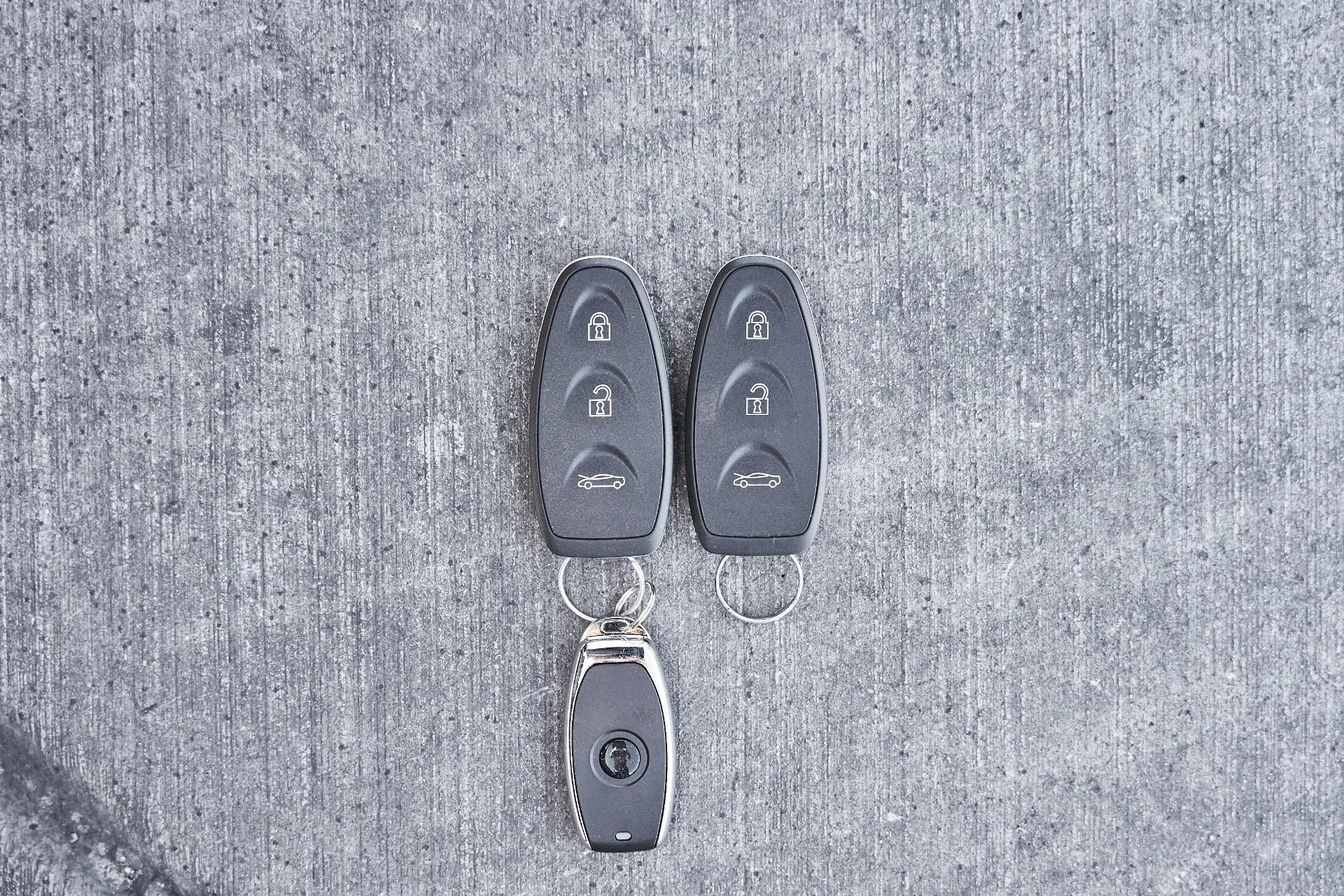 mph065_2128988897_Used_2012_Mc_Laren_MP_4_12_C_Base_1772743161_bf28288e4e