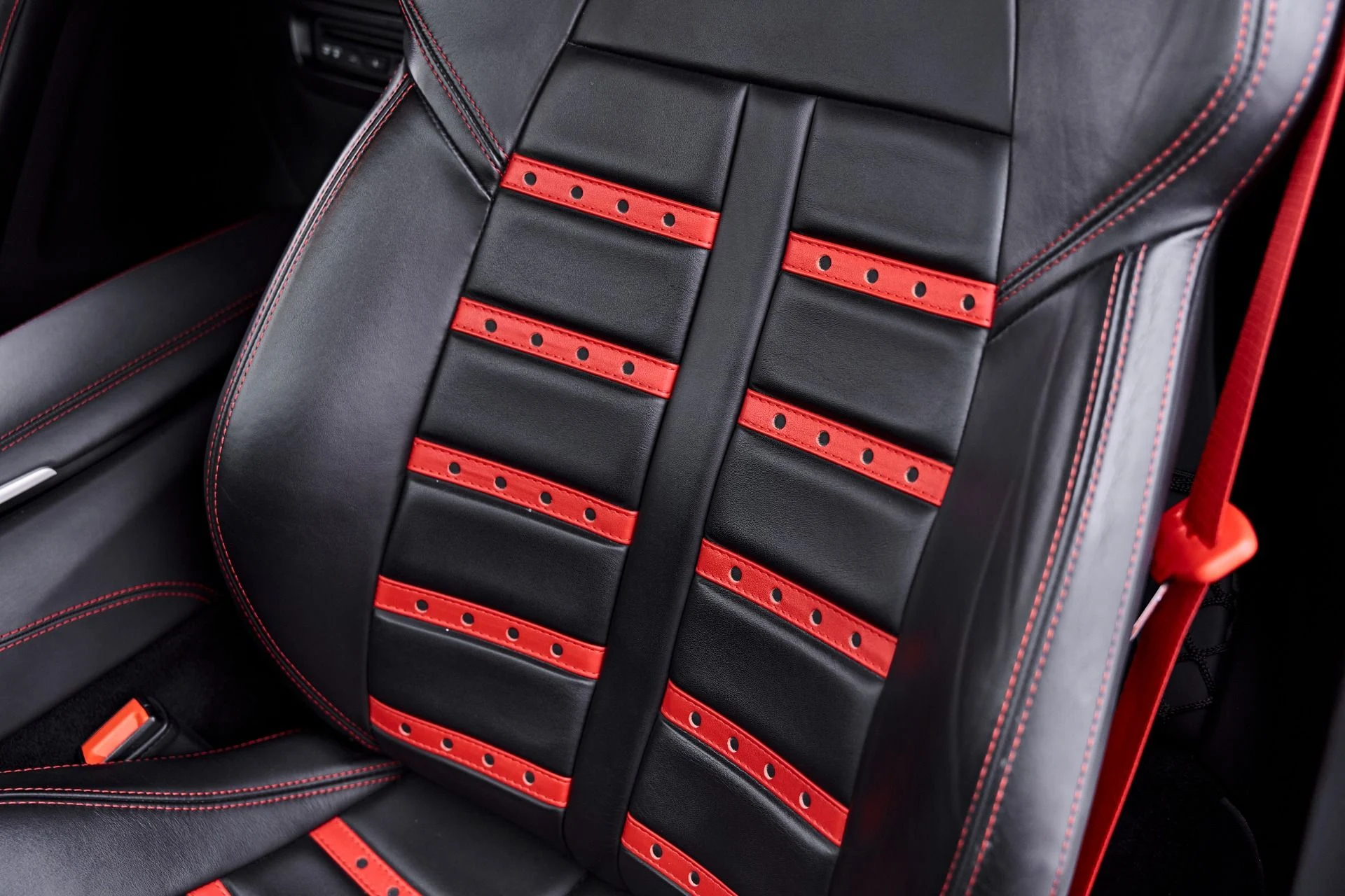 mph065_2129590985_Used_2016_Ferrari_F12_Berlinetta_1789434768_e4f98f15ea