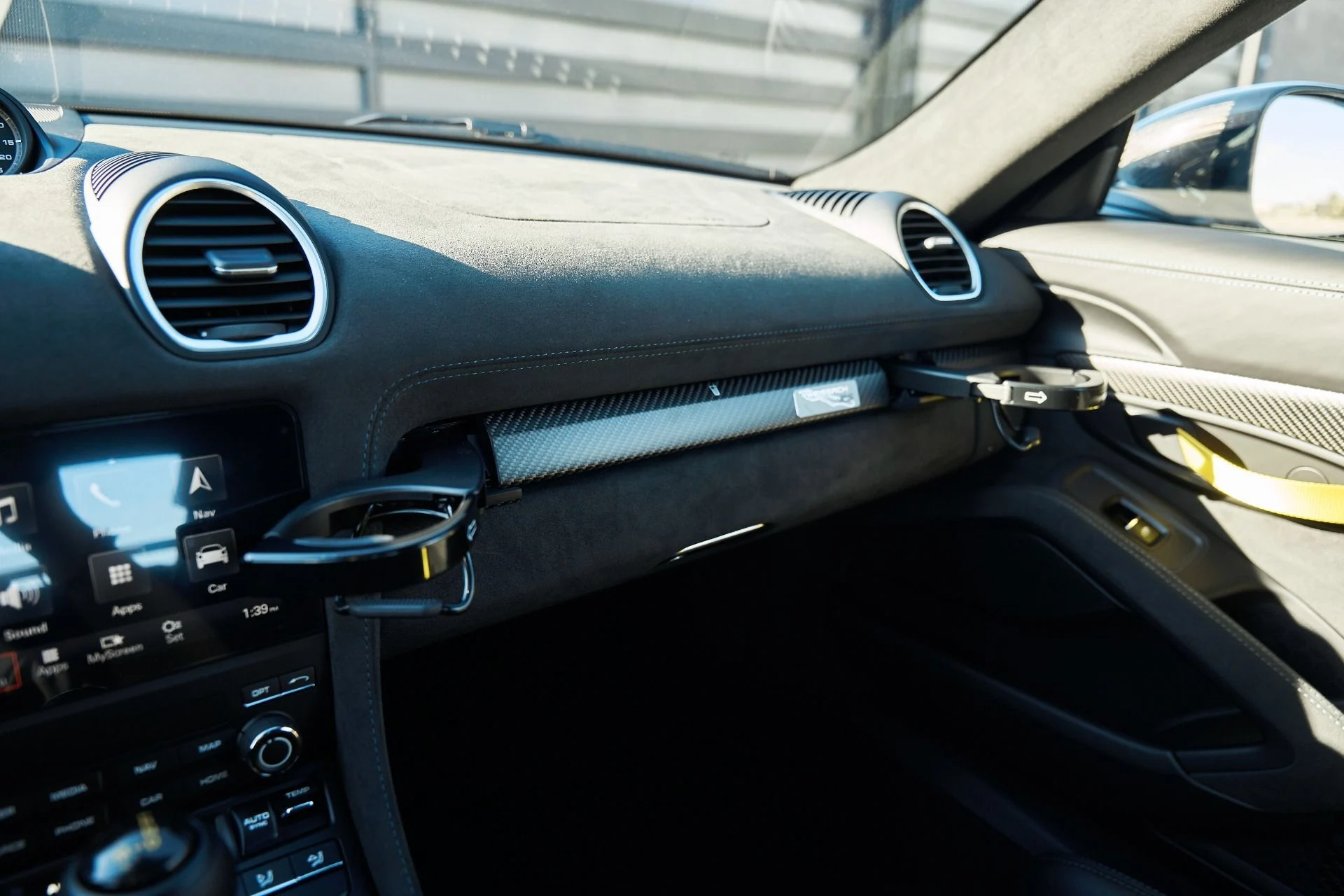 mph065_21390107_Used_2025_Porsche_718_Cayman_GT_4_RS_1766025585_39fb77b98e