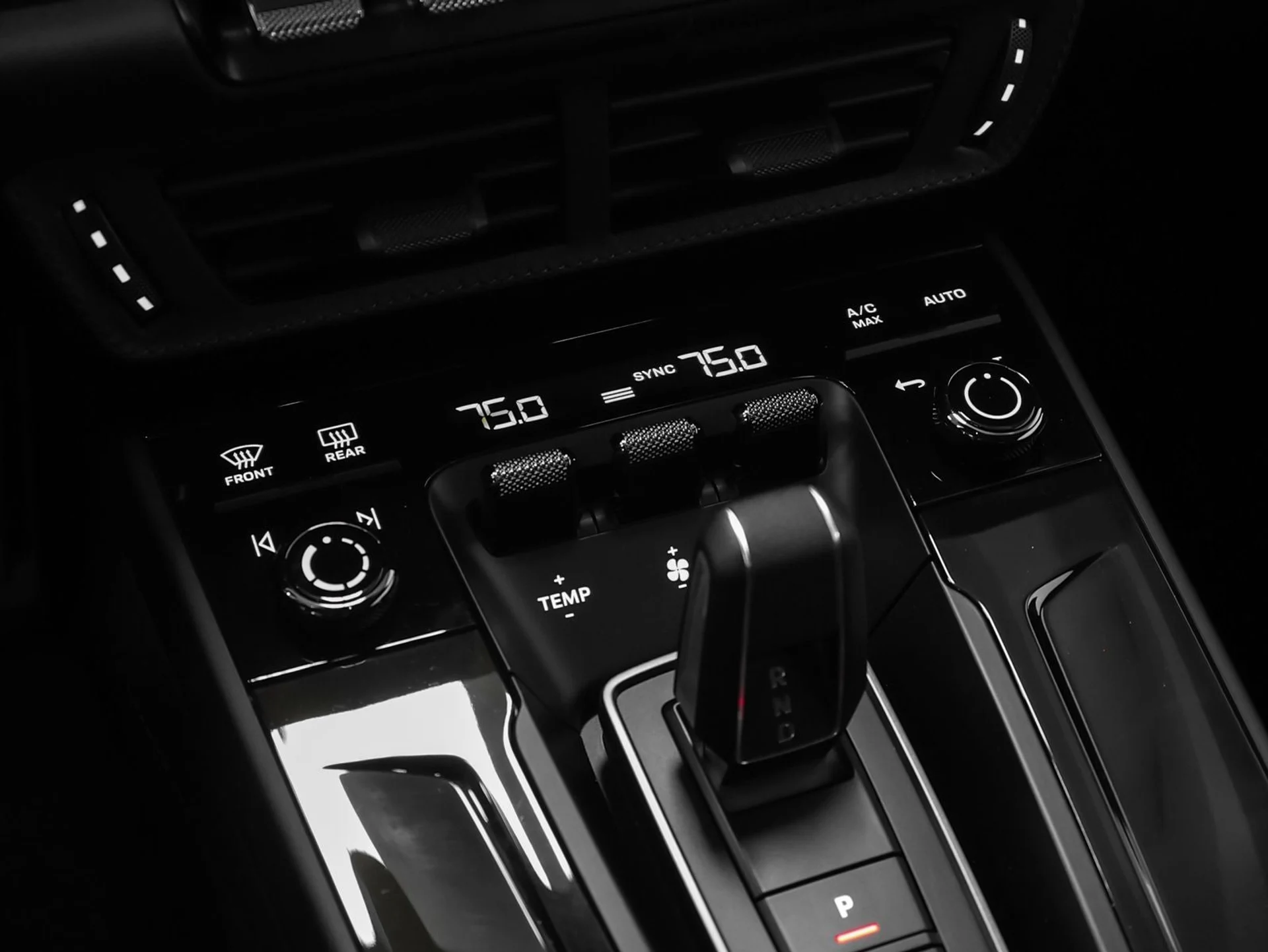 mph065_2173656881_66_09faa76346