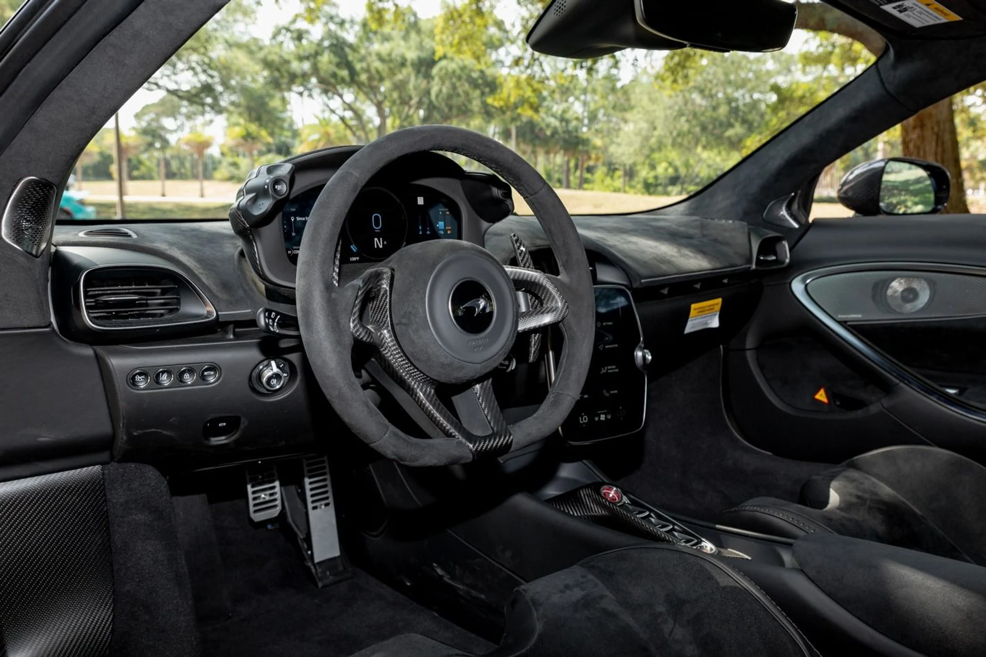 mph065_2174712882_396_p66_l_c07103bf6e