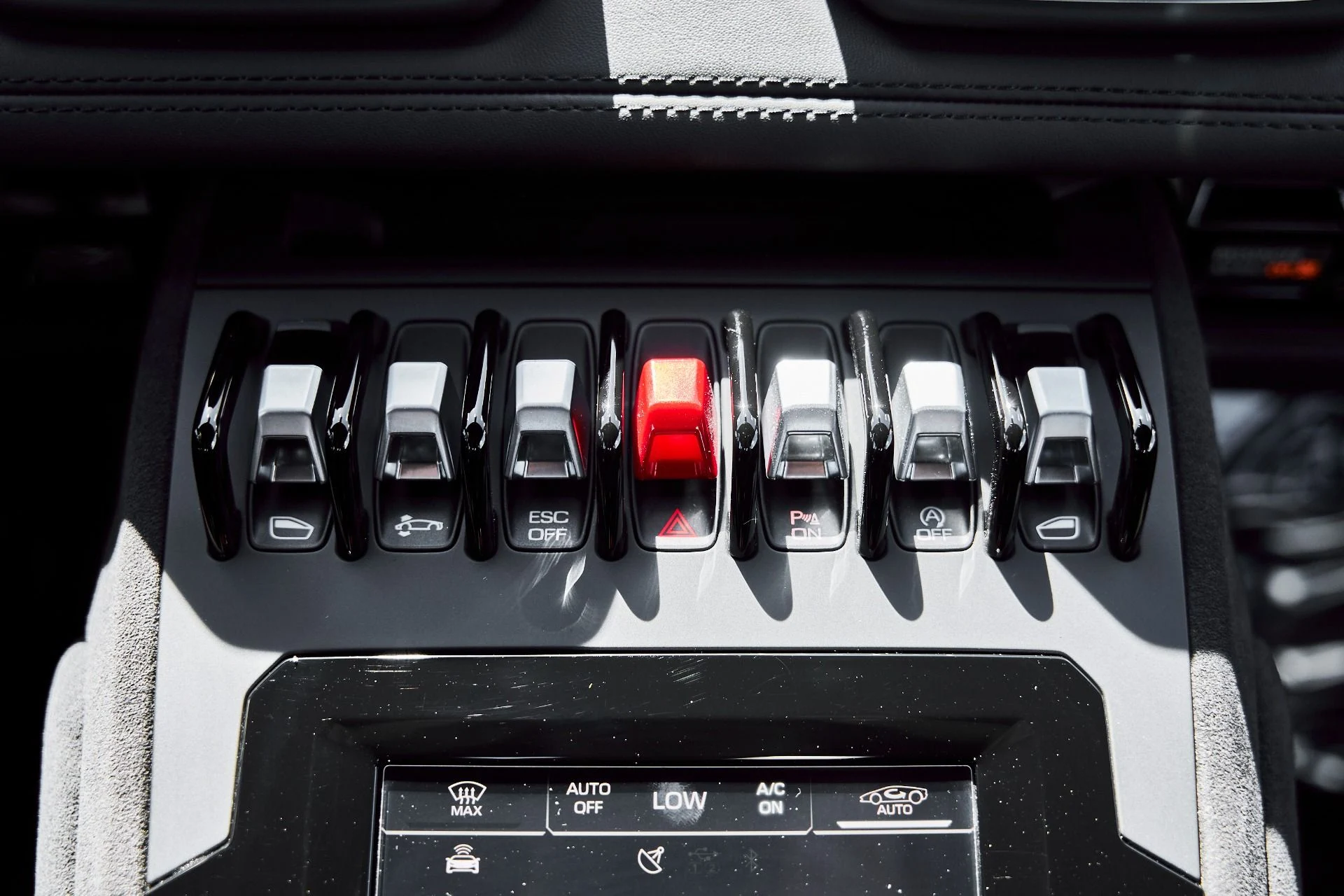 mph065_220463912_Used_2023_Lamborghini_Huracan_Tecnica_1780102934_bbceb95091