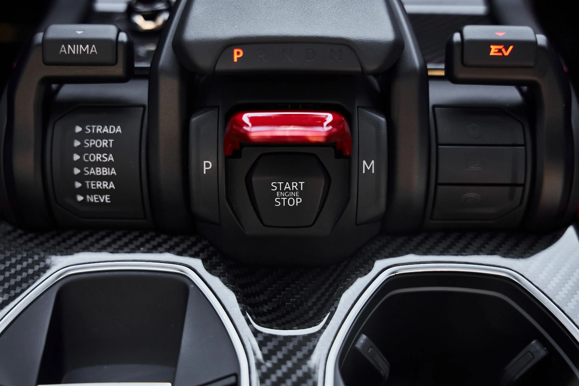 mph065_2219304208_Used_2025_Lamborghini_Urus_SE_1778289275_47a7434de3