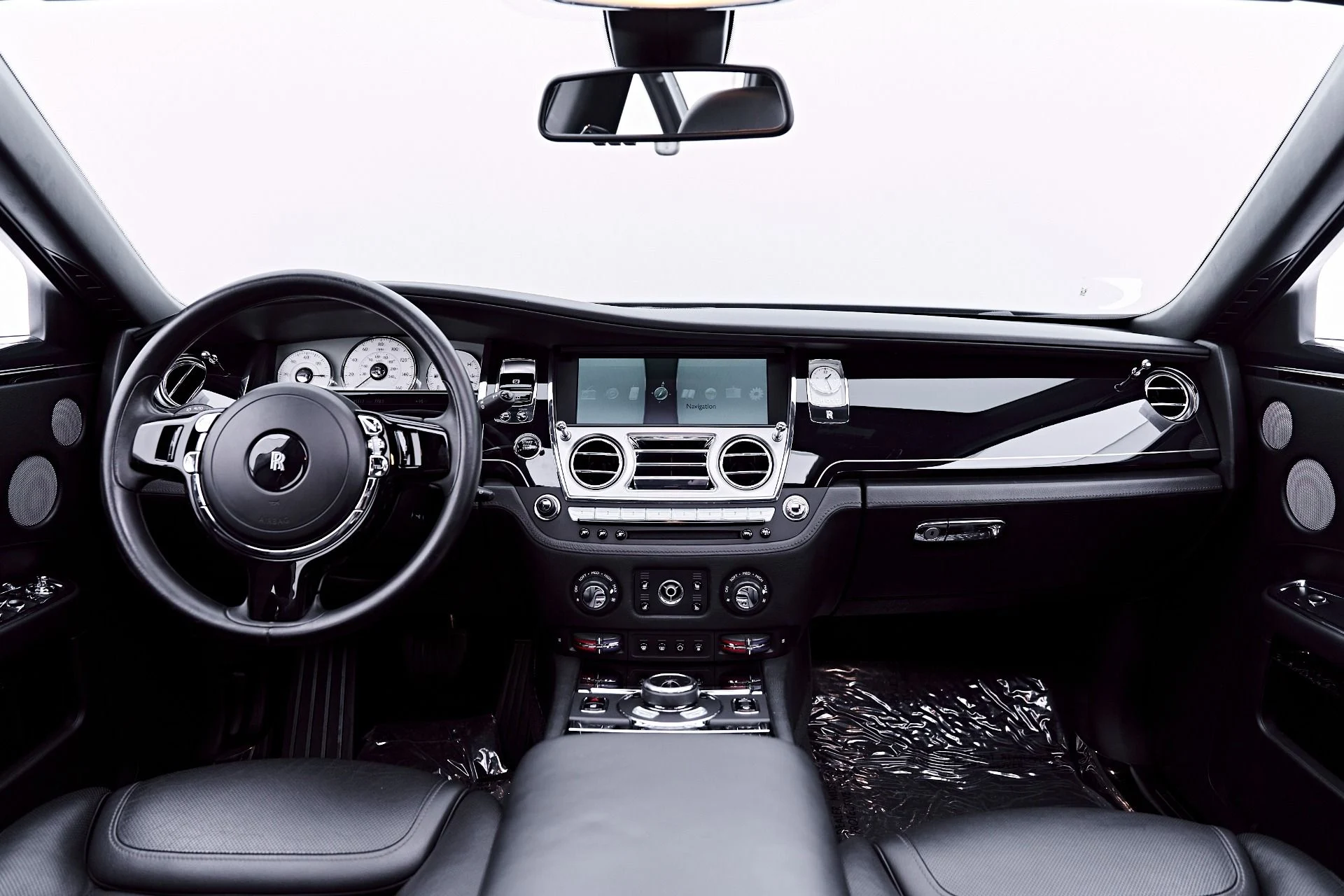 mph065_2220756961_Used_2015_Rolls_Royce_Ghost_Base_1783648225_36f8f9767b