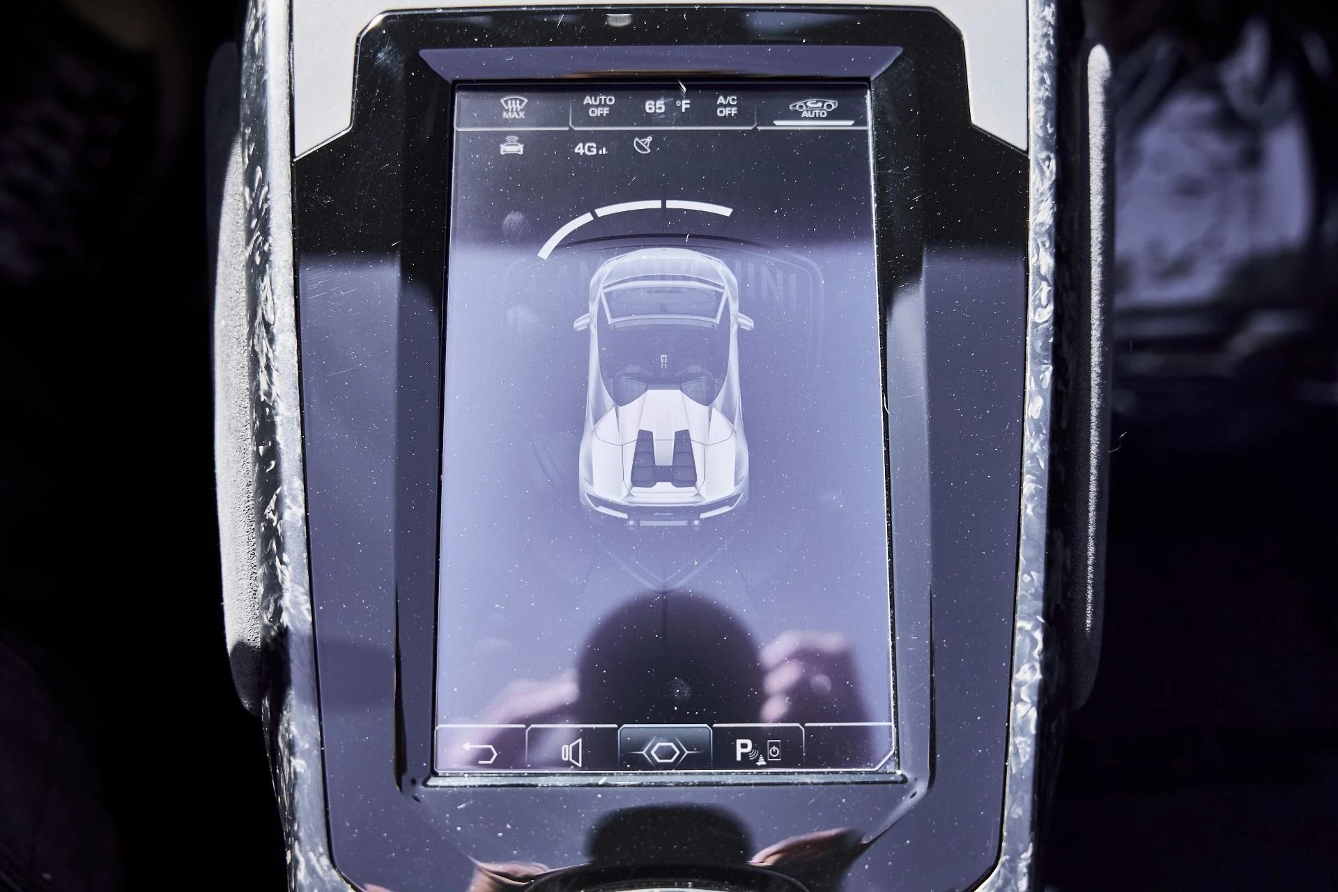 mph065_2233872720_Used_2024_Lamborghini_Huracan_EVO_Base_1776733952_270e7281b9