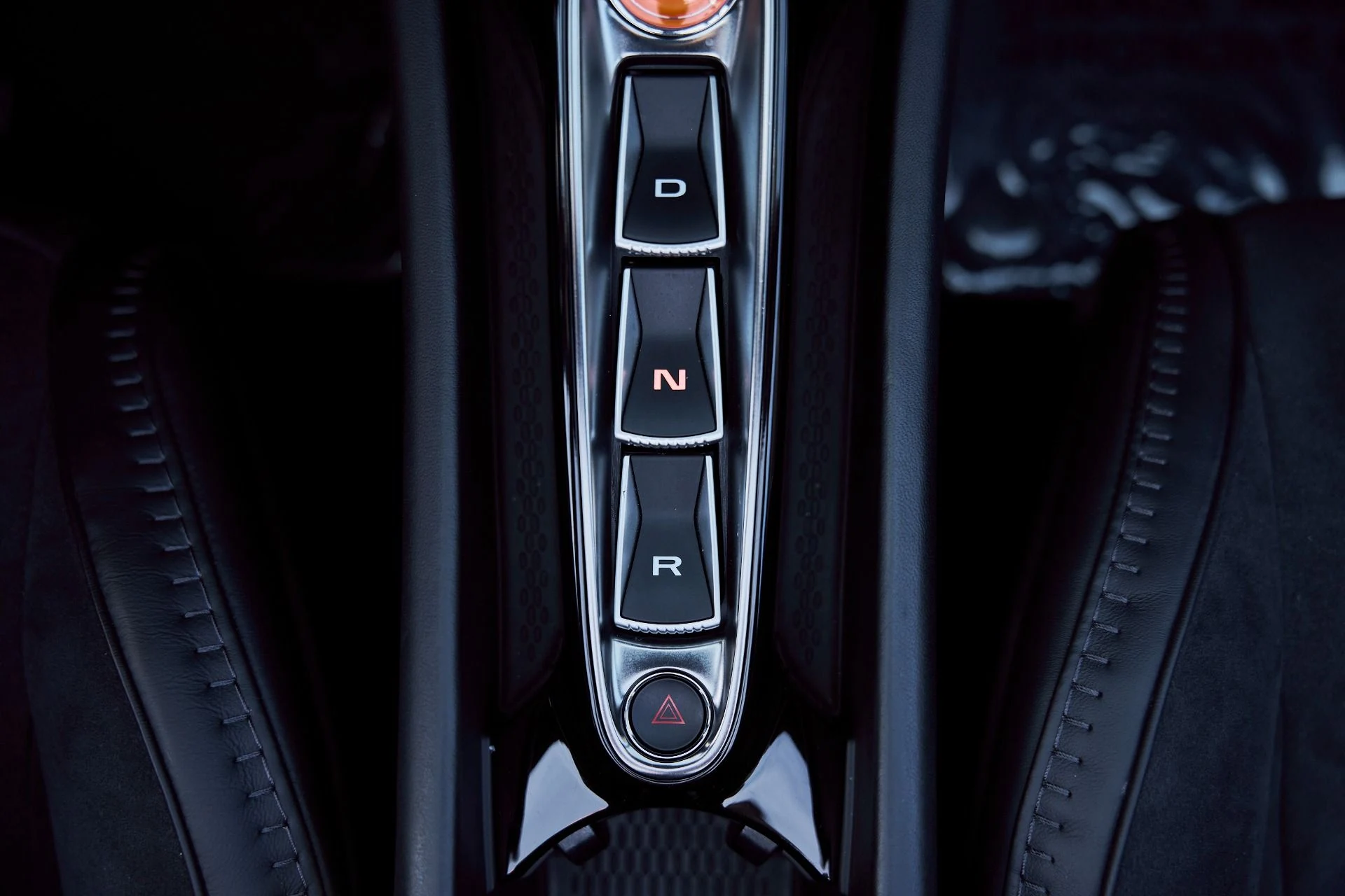 mph065_228925745_Used_2025_Mc_Laren_Artura_1769567702_c6a149e91d