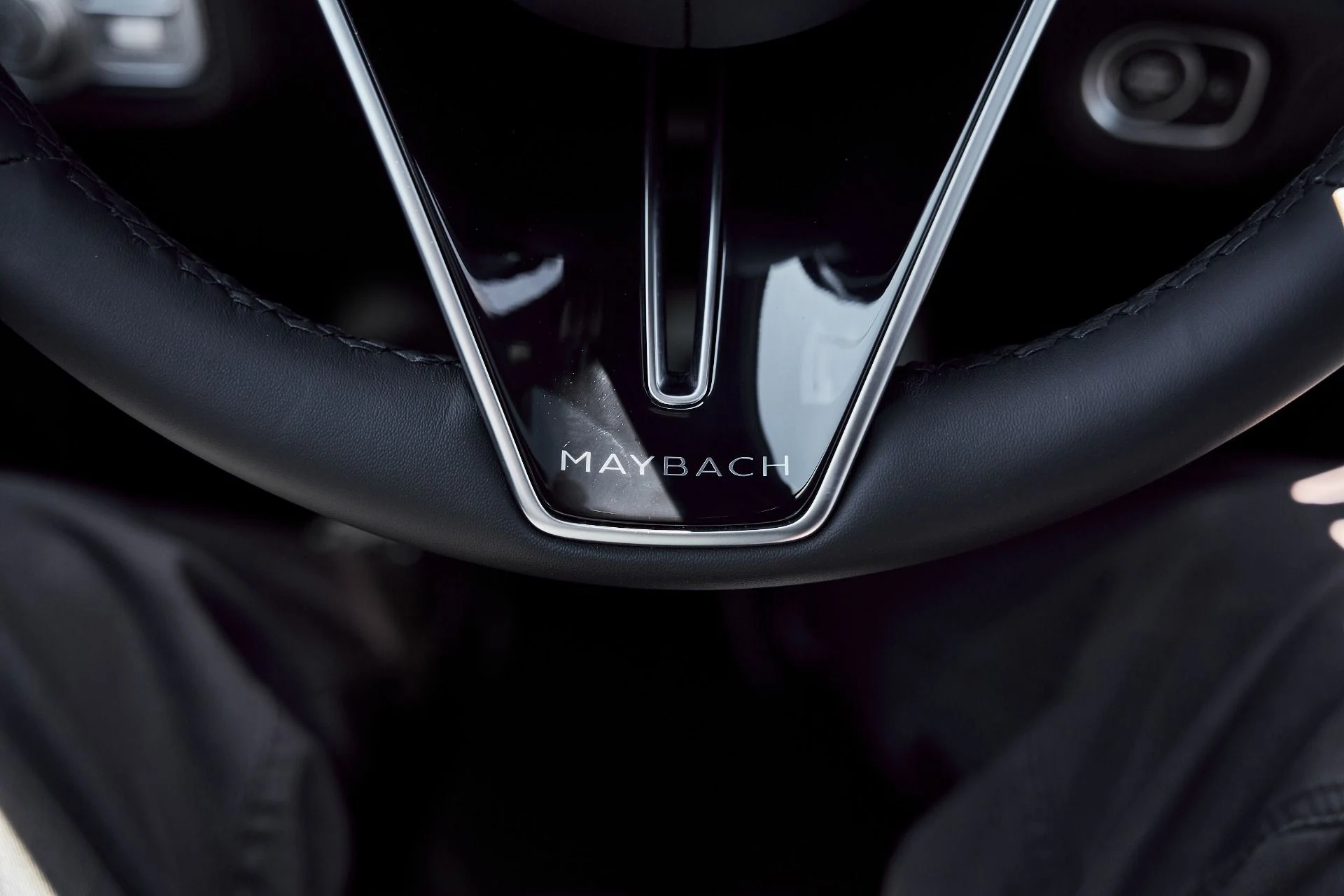 mph065_2315410813_Used_2026_Mercedes_Benz_GLS_Maybach_GLS_600_1776125342_e1733a68d7