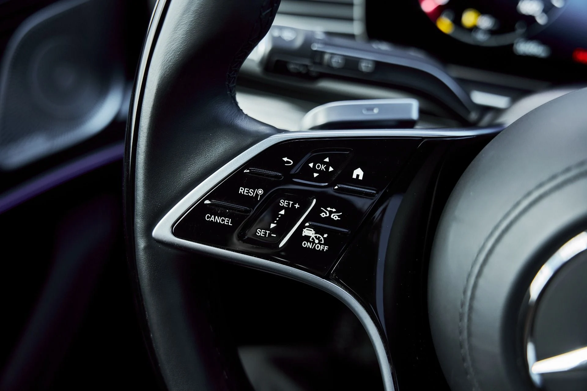 mph065_2334234733_Used_2024_Mercedes_Benz_GLS_Maybach_GLS_600_1773530638_06186796be