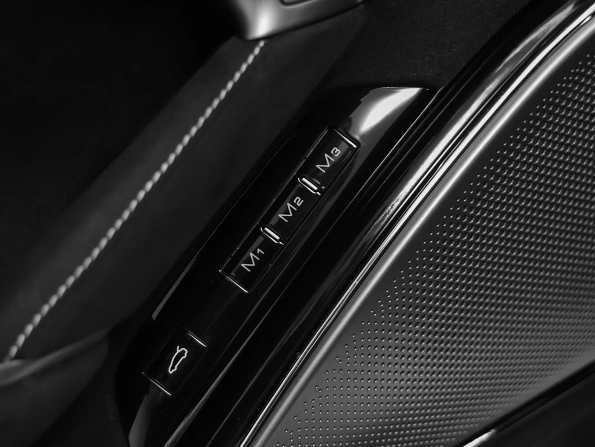 mph065_2348363300_66_2ded1e6a53