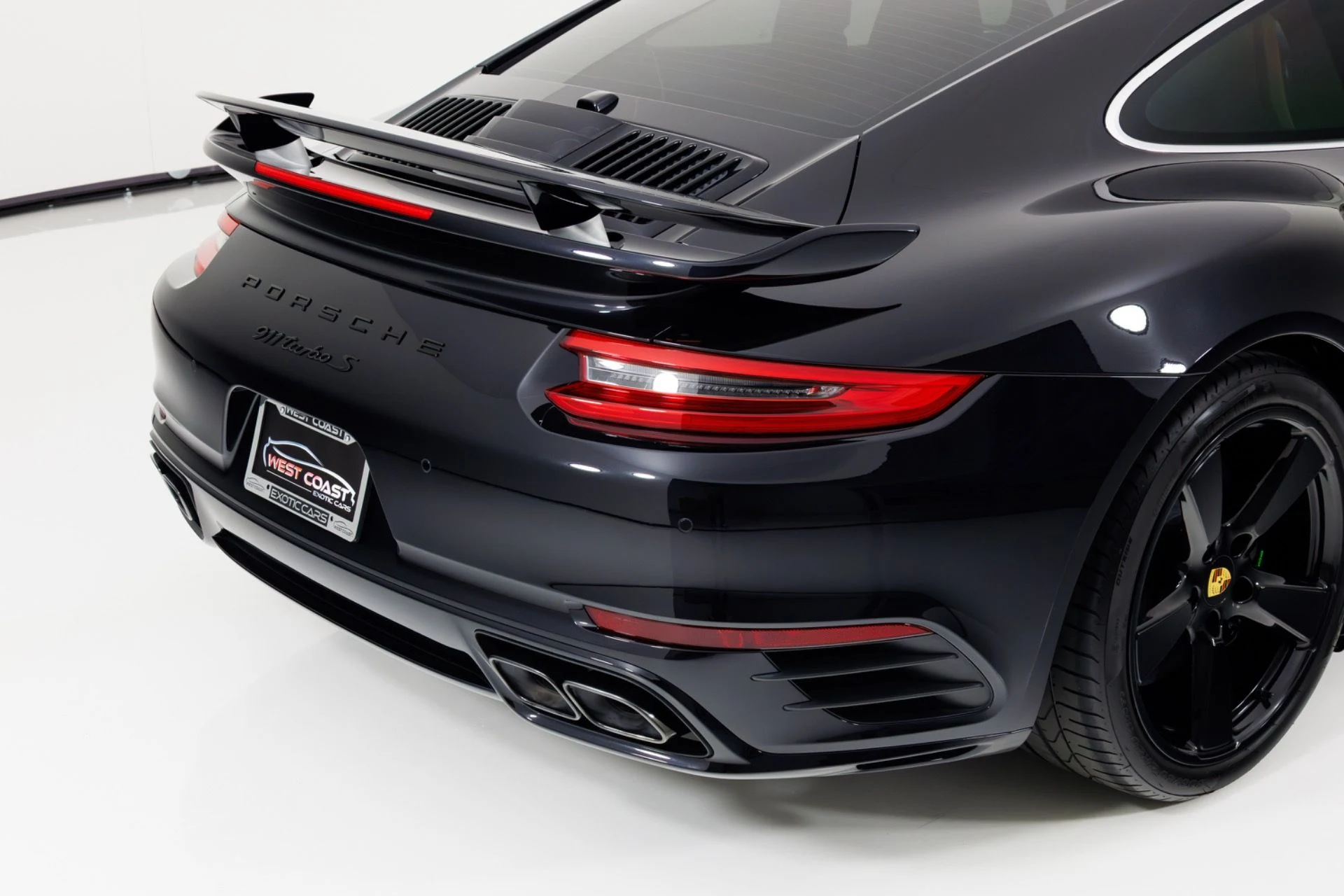 mph065_2391459142_Used_2017_Porsche_911_Turbo_S_1773337593_5a580b4d24