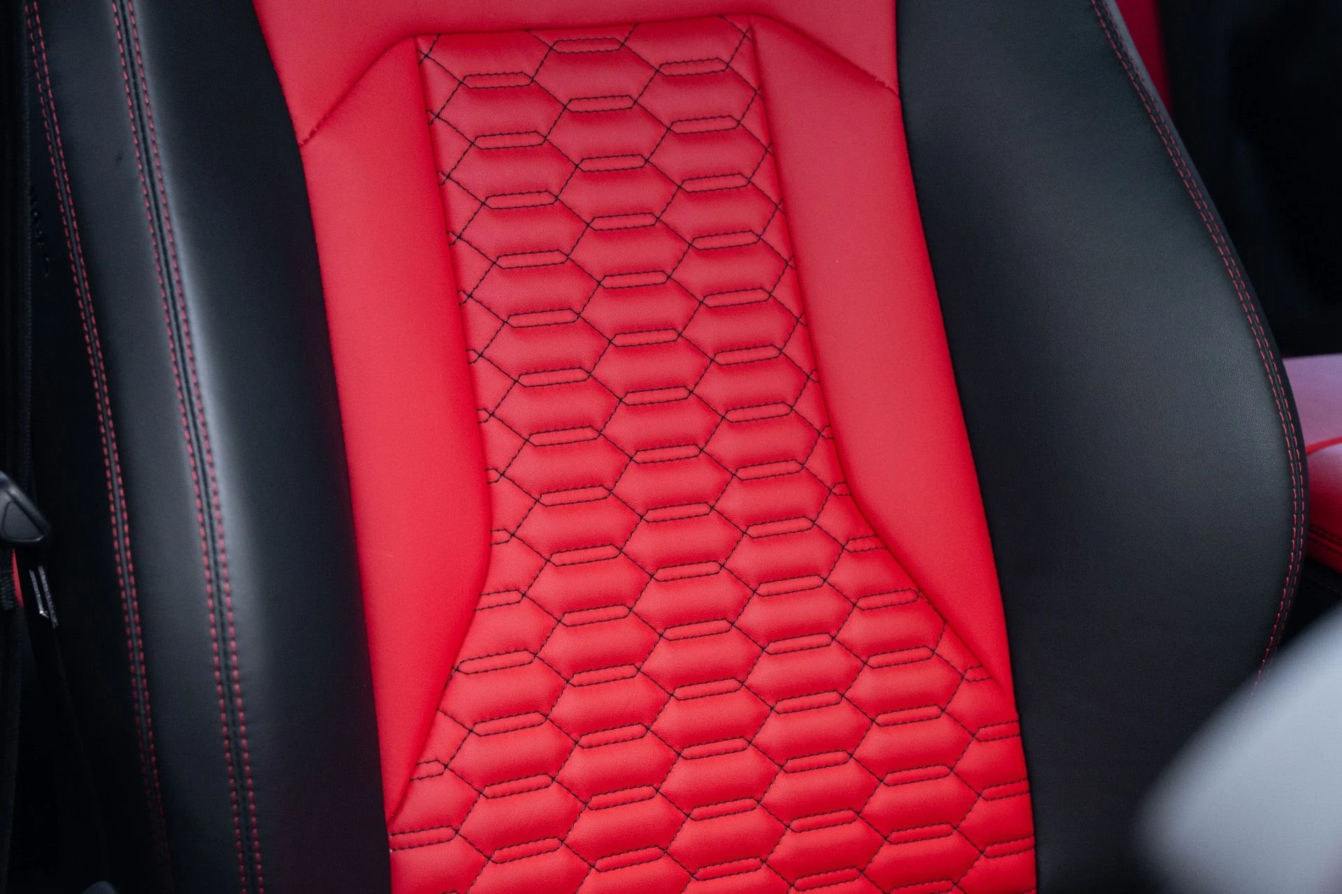 mph065_2392479666_Used_2022_Lamborghini_Urus_1778780626_34e6e55f36