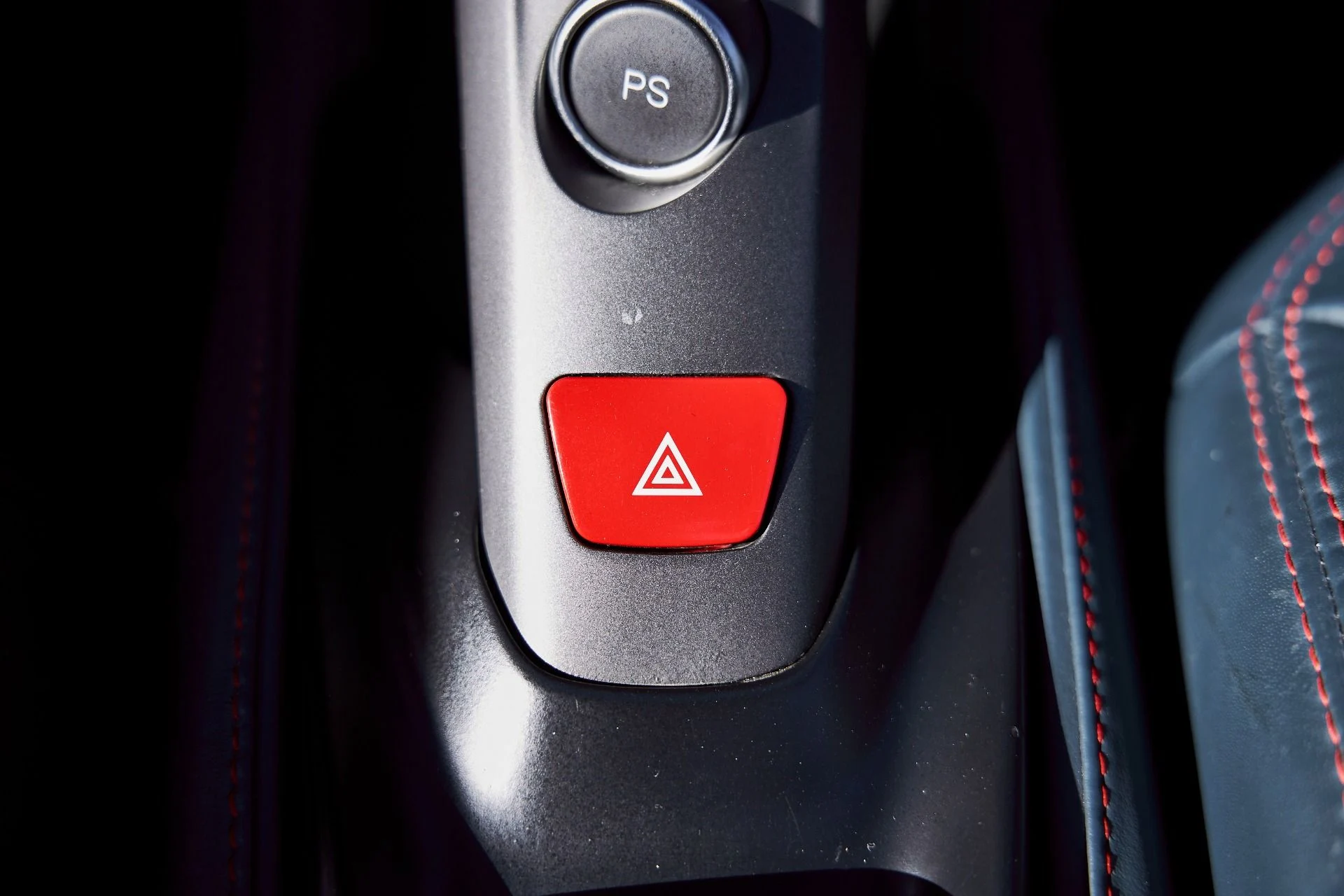 mph065_2395277838_Used_2019_Ferrari_488_Spider_Base_1769555105_e069c85bd3