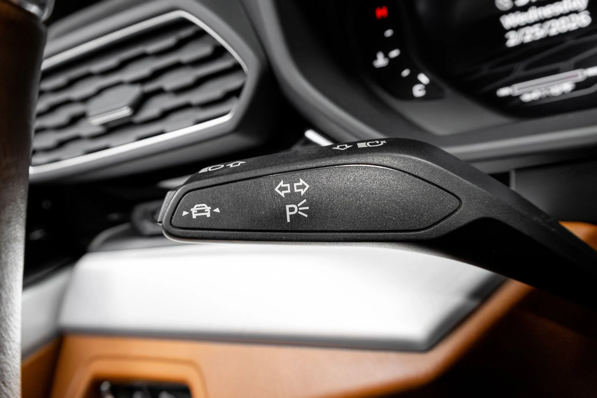 mph065_2397237555_Used_2019_Lamborghini_Urus_1772123275_70b2c269e4