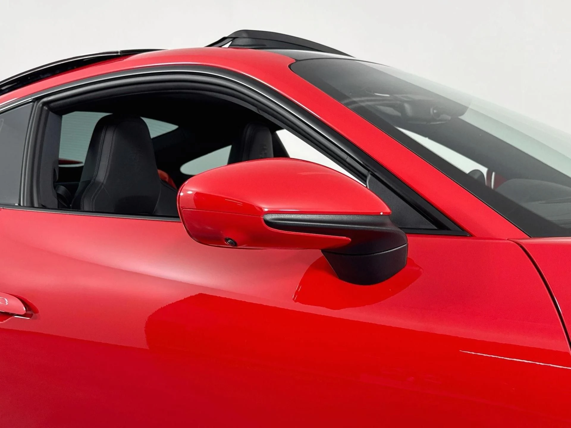 mph065_2407778102_Used_2024_Porsche_911_Carrera_GTS_1787948932_73947e6188