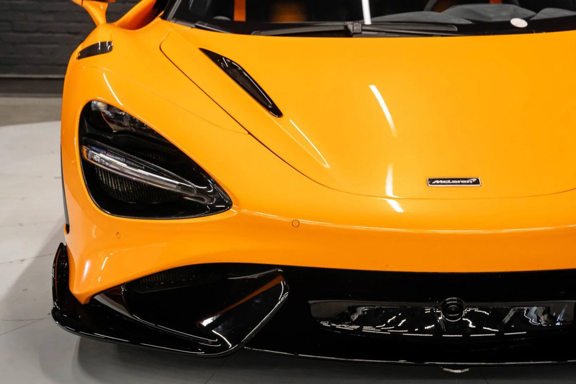 mph065_2432925127_mclaren_765lt_2021_976d899c36