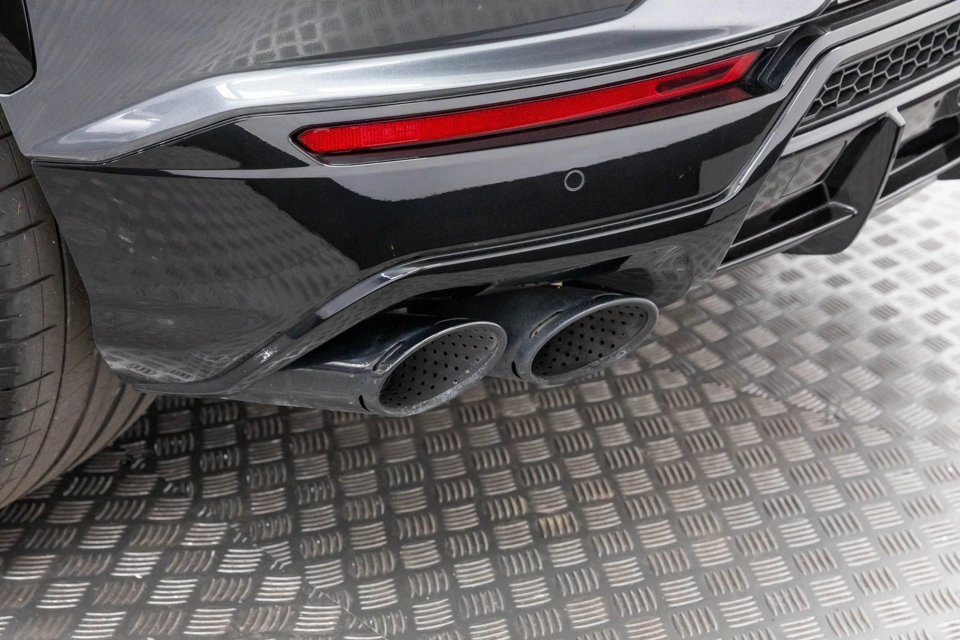 mph065_243774649_66_bf6e0fe974