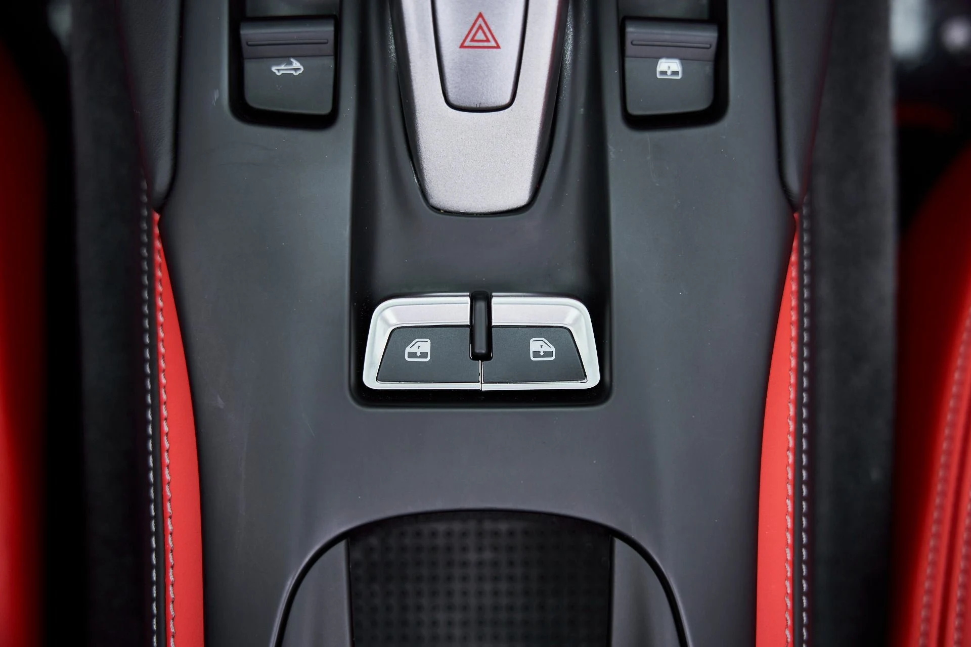 mph065_2438952451_Used_2022_Ferrari_812_GTS_Base_1770762778_00ec686571