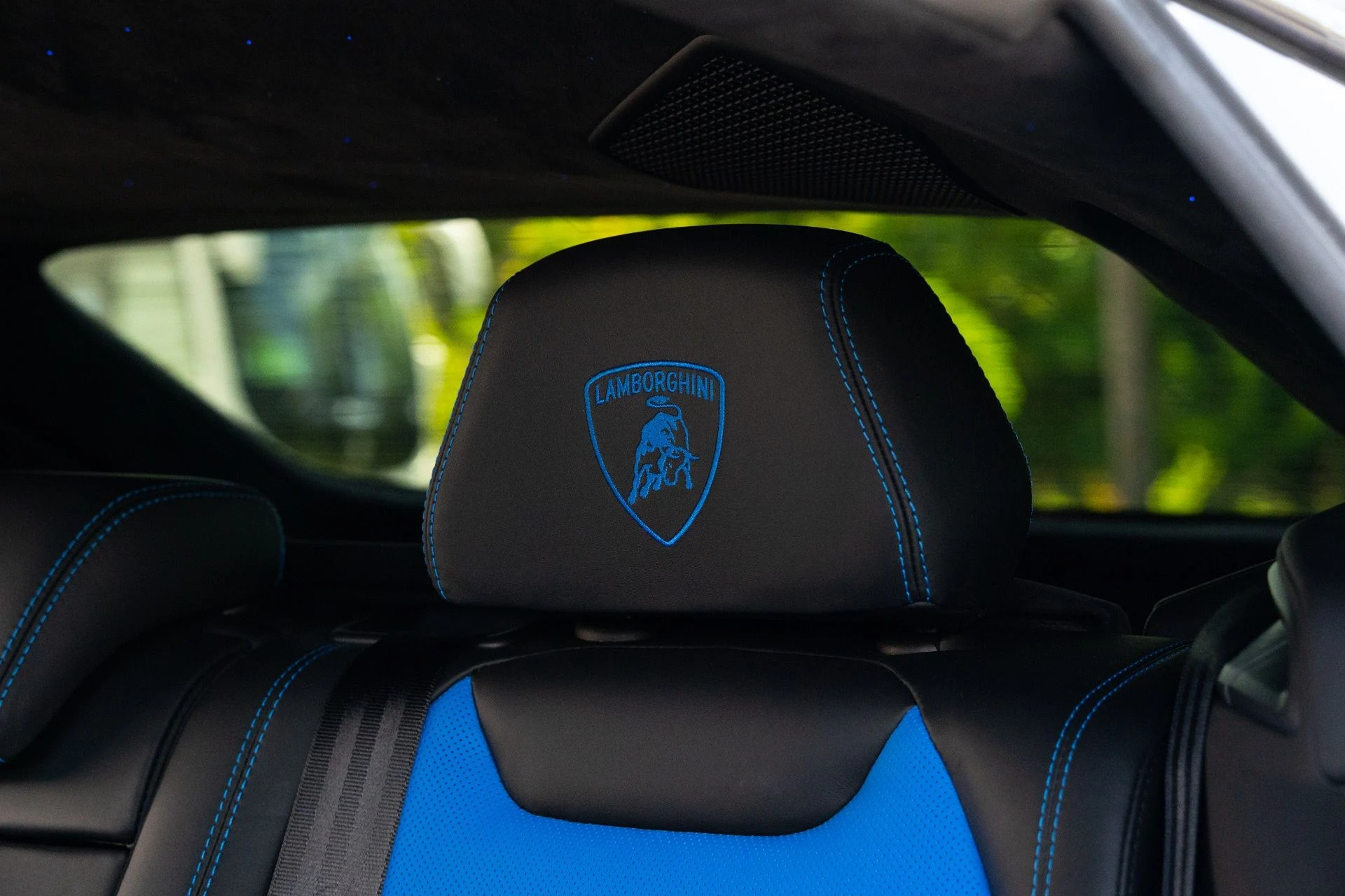 mph065_2448045293_Used_2019_Lamborghini_Urus_1781242066_ccb252bf06