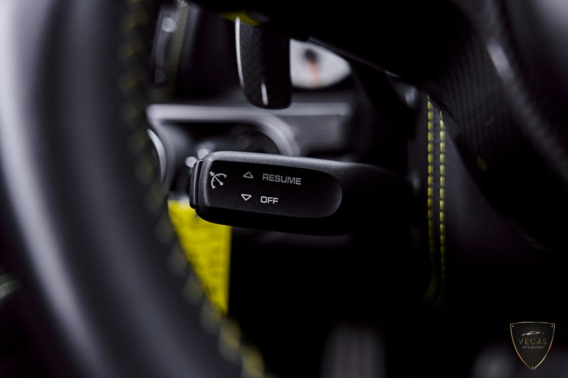 mph065_2515555462_Used_2019_Porsche_911_GT_3_RS_1783382388_5850648db7