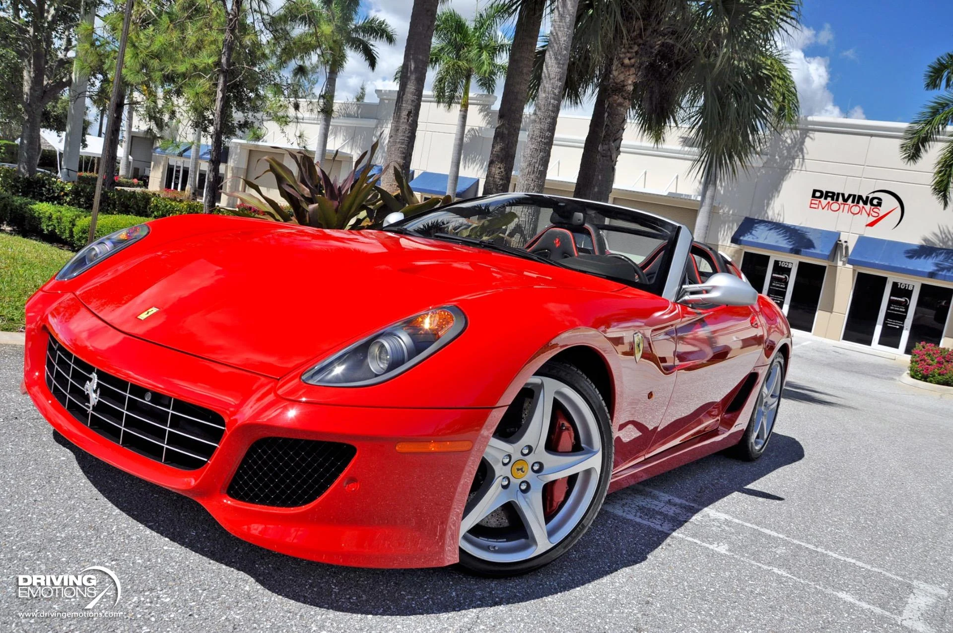 mph065_2518951088_438_p66_l_09aceb3122