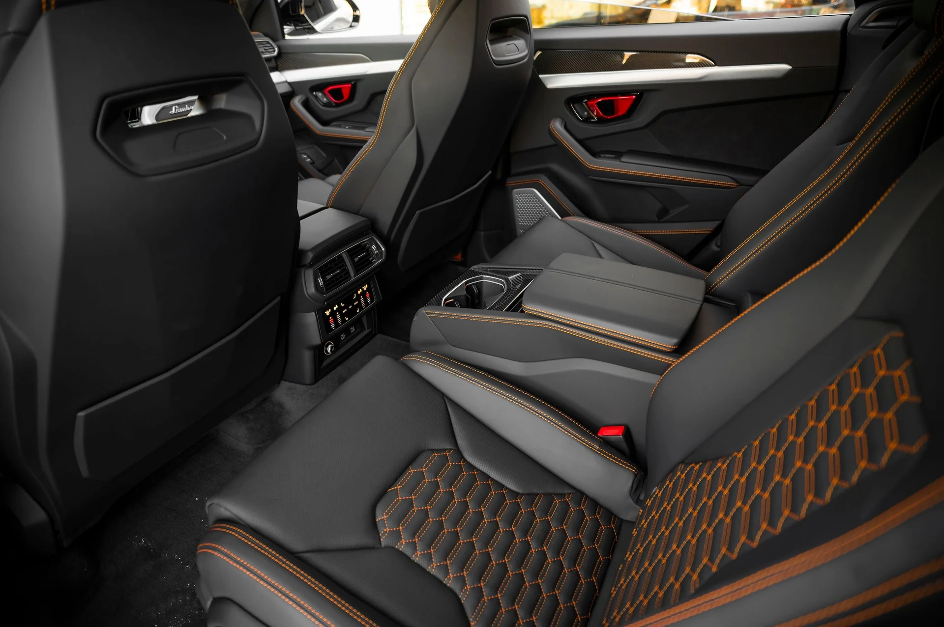 mph065_2533990752_a0cd0717e4084402a85f988ecc05a134_6bc15d8169