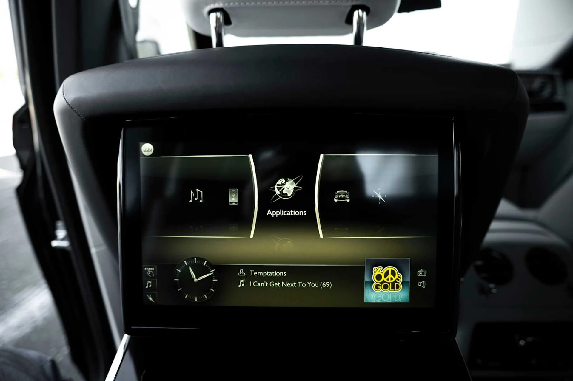 mph065_2546344850_da7385bf480be2d6eb24b958a5bfbcddx_cdbf864404