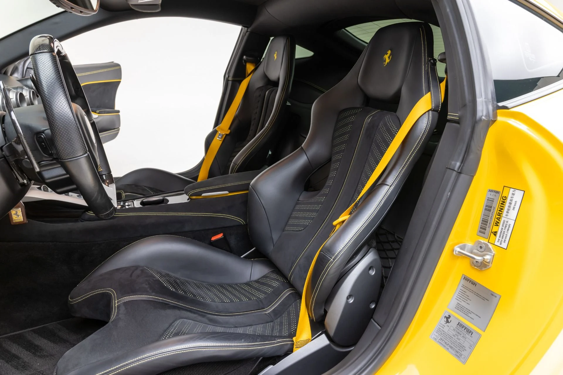 mph065_2596854638_Used_2014_Ferrari_F12berlinetta_1766171664_eed2d71806