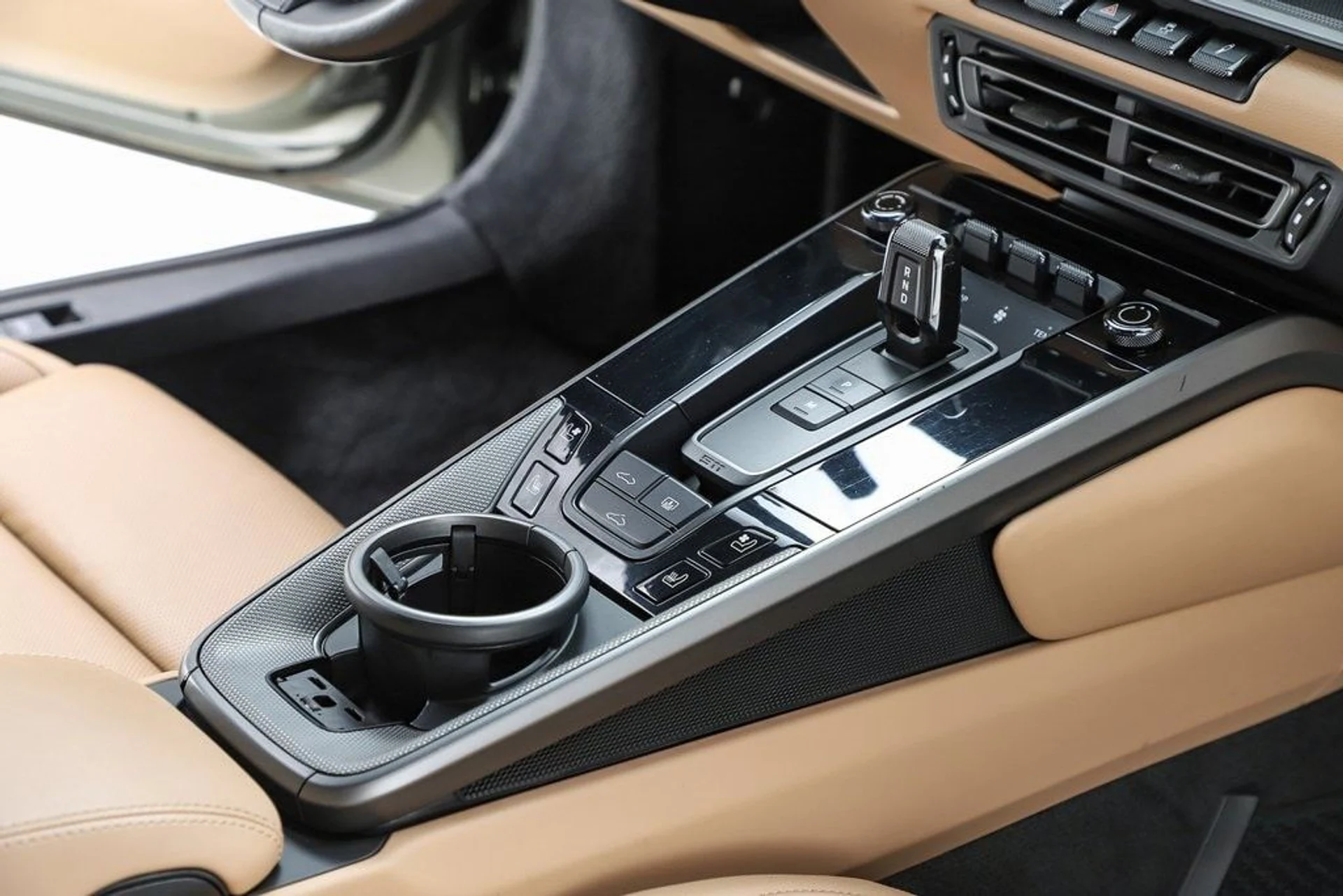 mph065_2631787841_e5c09490f649e5fb99eb9197ae3fa1a3x_29ae4f19e4