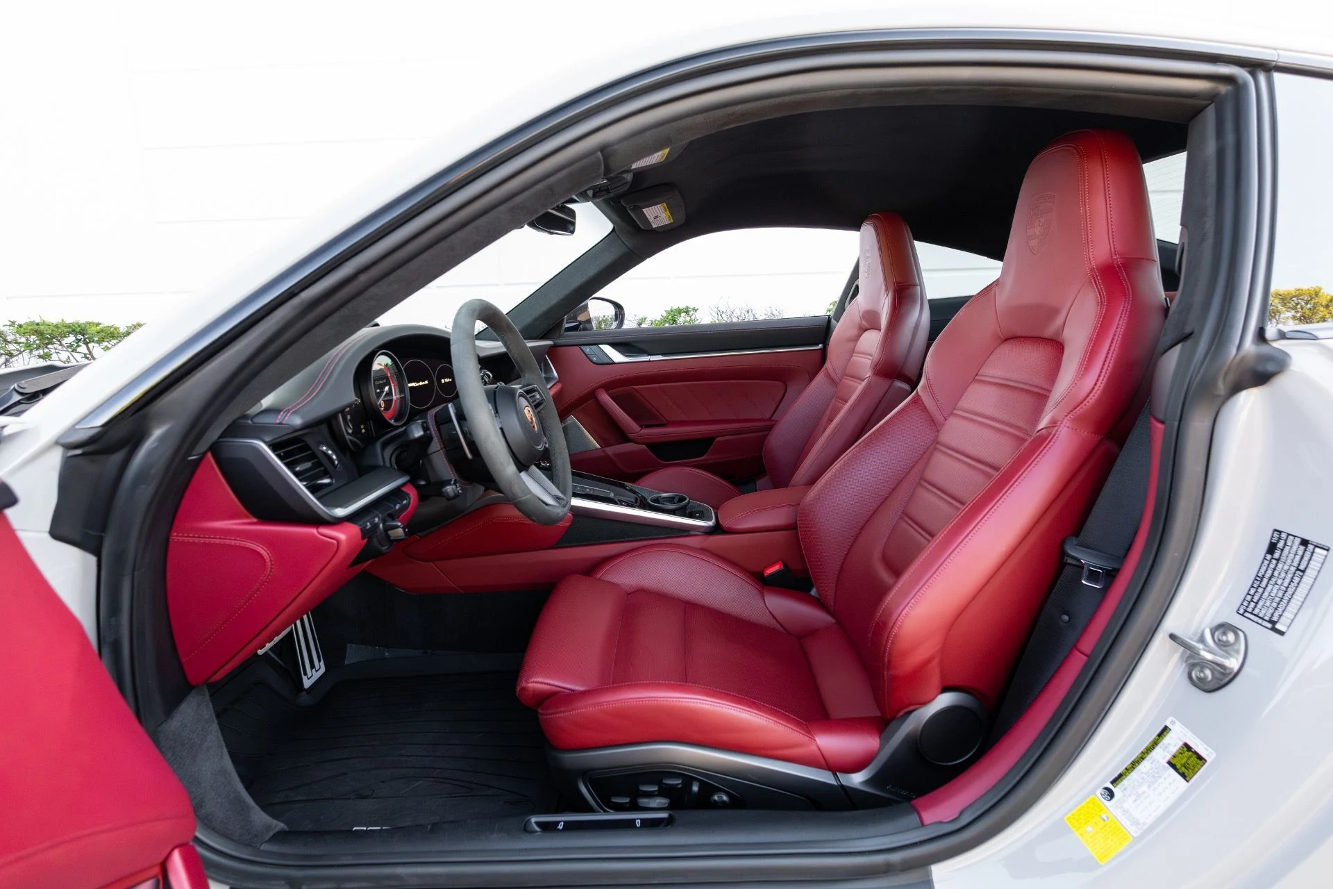 mph065_2647578757_Used_2022_Porsche_911_Turbo_S_1770440206_1637978c89