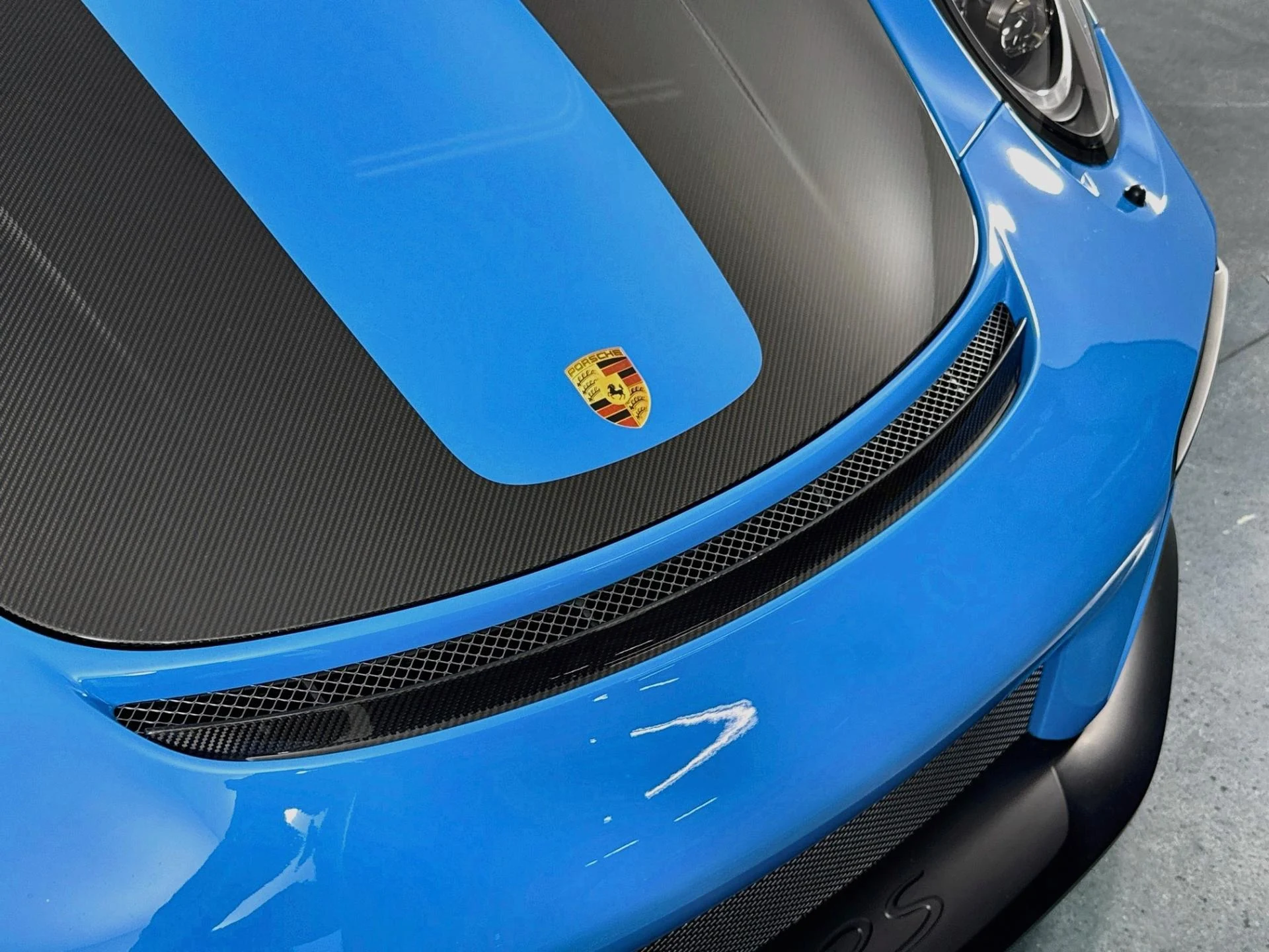 mph065_2678910001_Used_2019_Porsche_911_GT_2_RS_1785958230_4a4f8b0c90