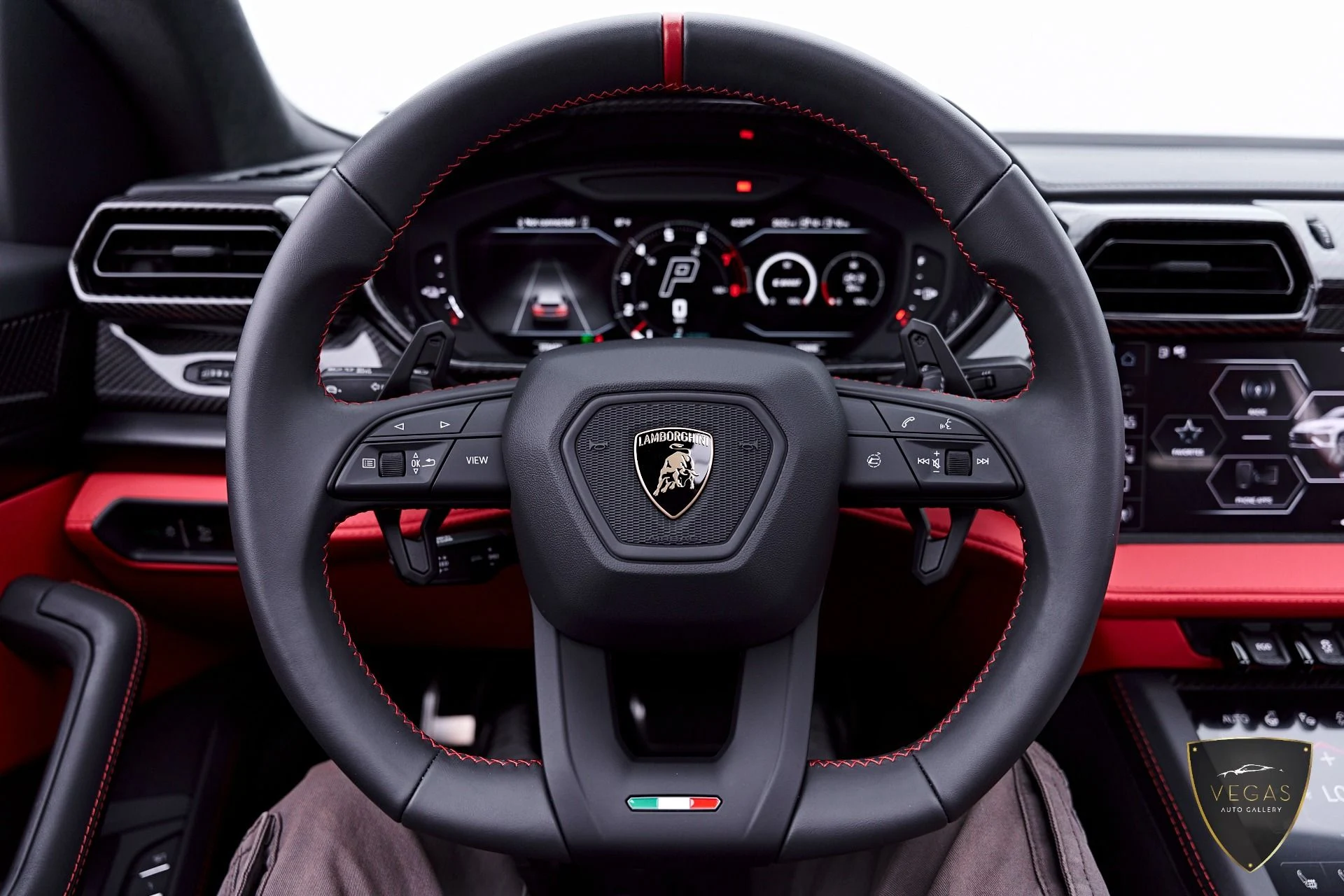 mph065_2763712167_Used_2026_Lamborghini_Urus_SE_1782163619_935cf210b9