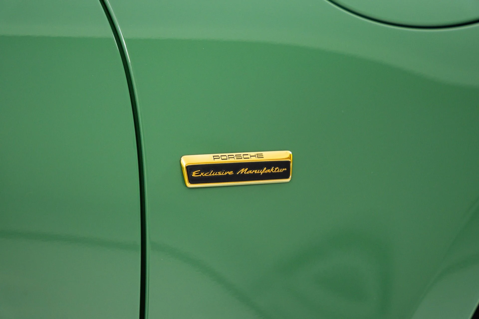 mph065_2774984622_Used_2023_Porsche_911_Sport_Classic_1791214065_247d574e7c