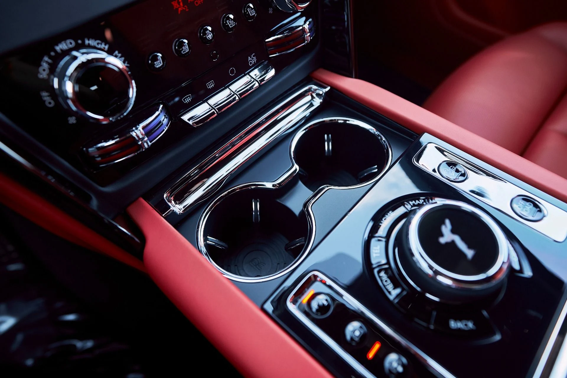 mph065_2777328963_Used_2025_Rolls_Royce_Cullinan_Black_Badge_1763084647_08438cef3f