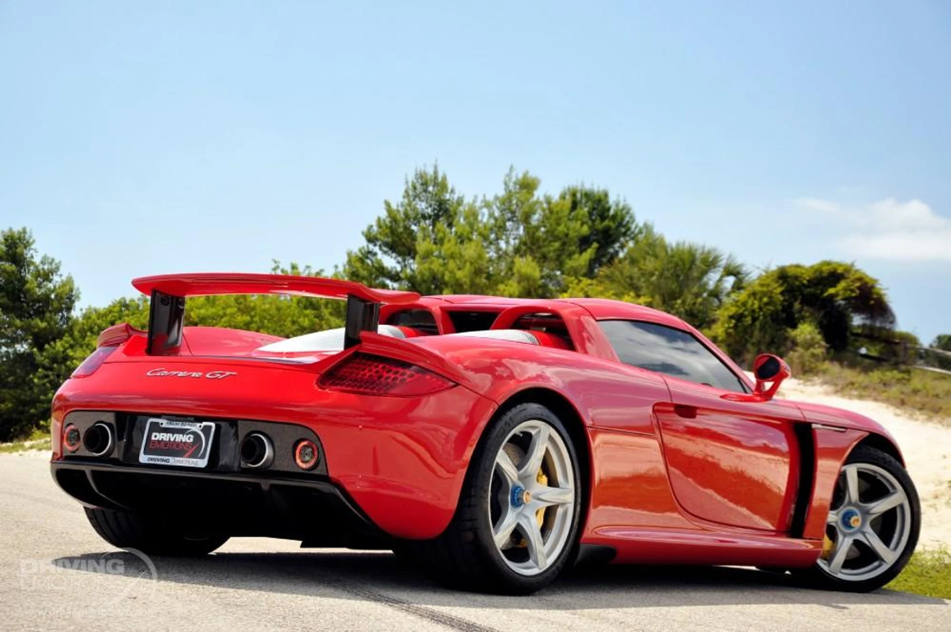 mph065_2777574440_186_p66_l_1ab8034214