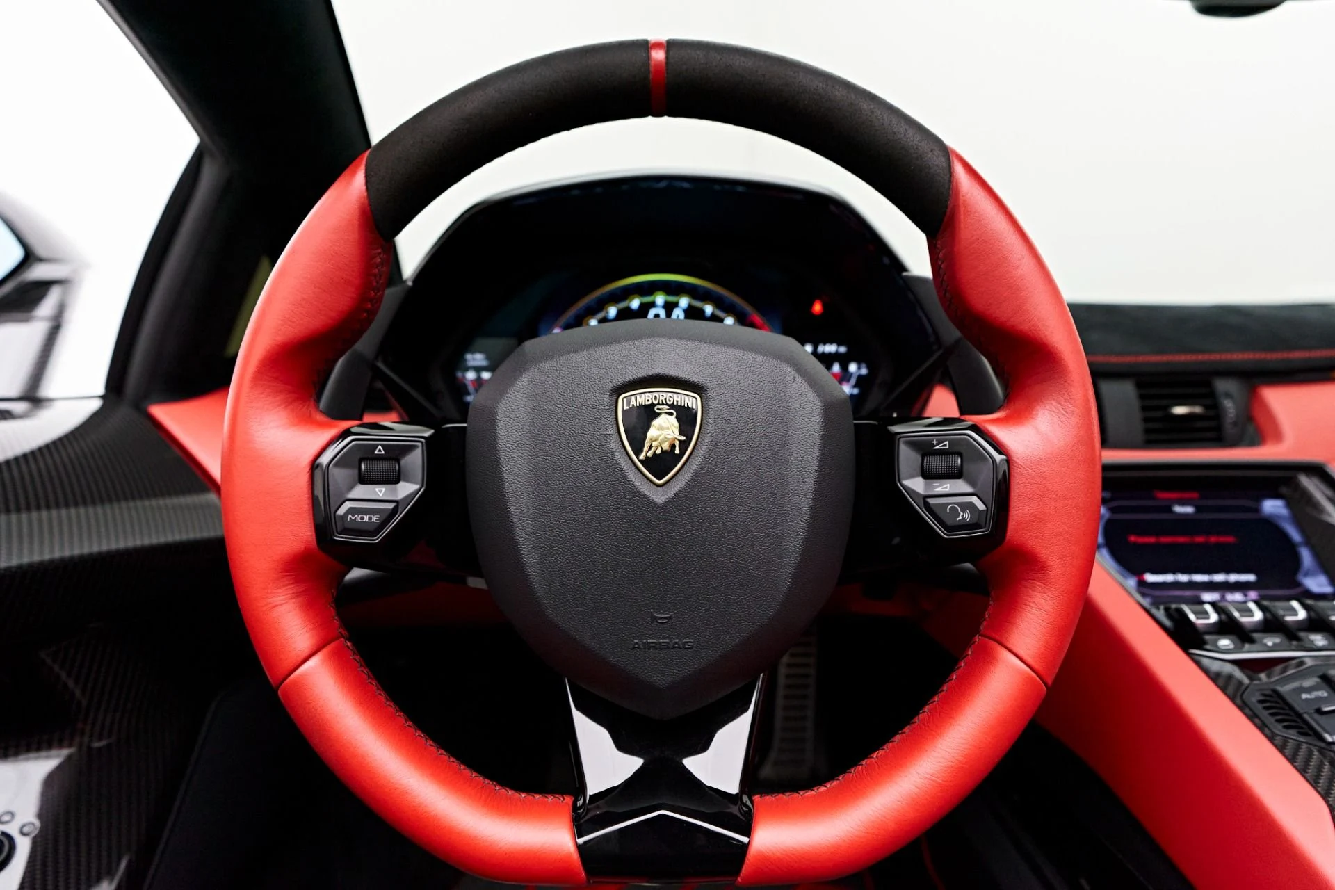 mph065_2827239257_Used_2021_Lamborghini_Aventador_SVJ_Base_1722739728_1217bce770