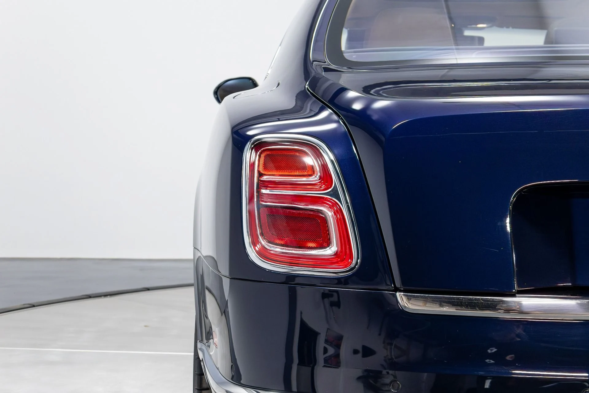 mph065_2919611664_Used_2017_Bentley_Mulsanne_1775514187_df099a9b35