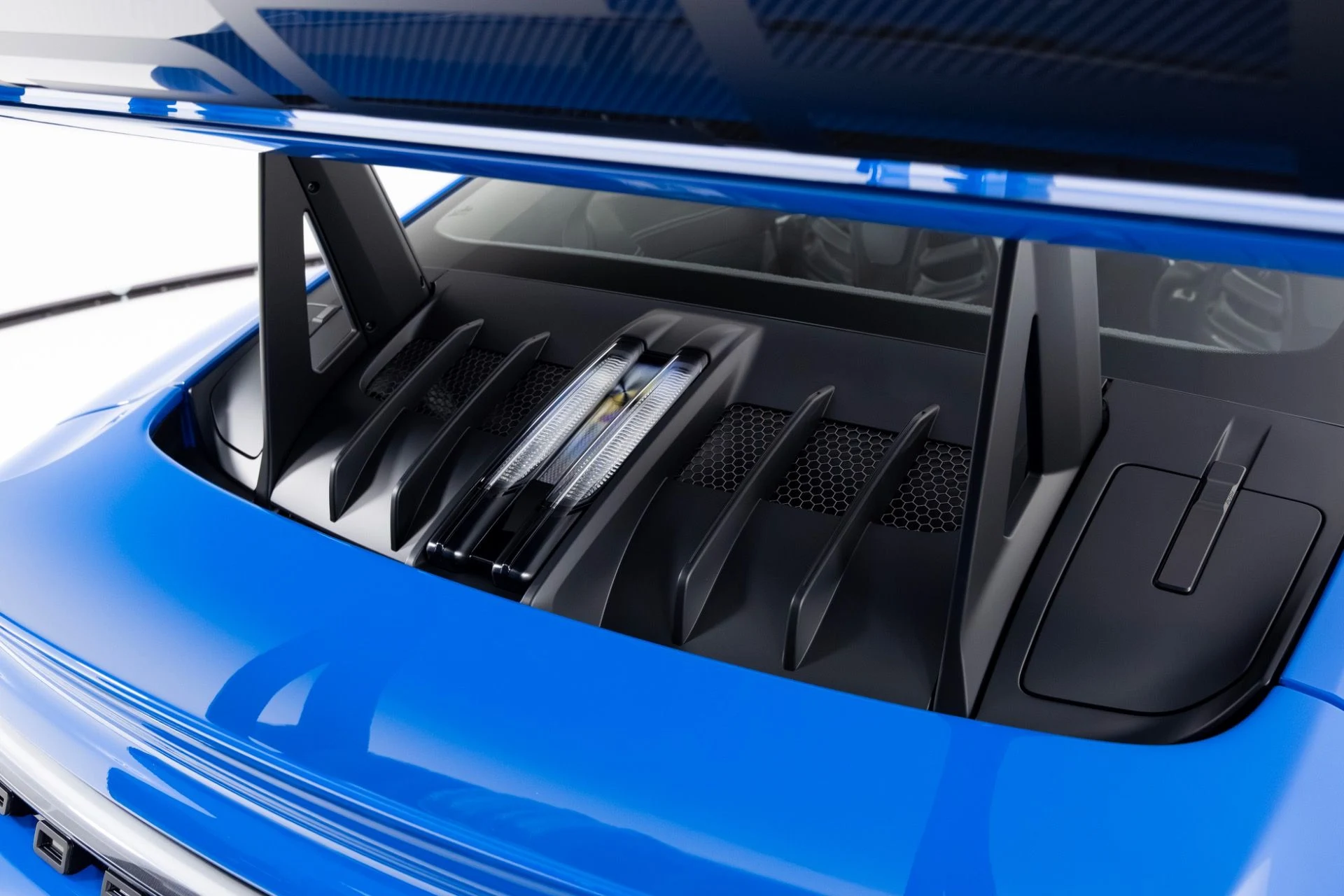 mph065_2943980388_Used_2025_Porsche_911_GT_3_RS_1765482762_2e2e4cafb1