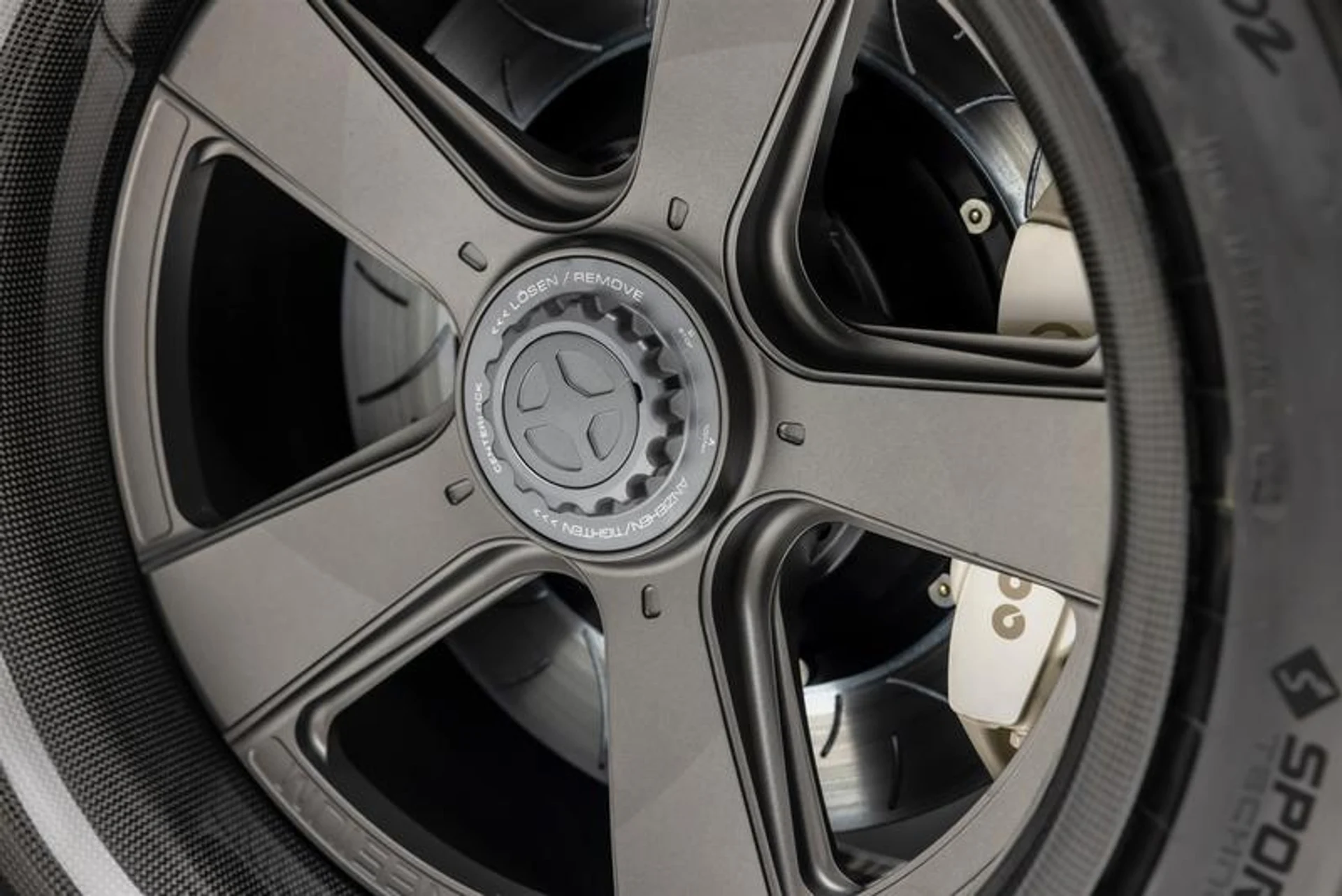 mph065_2952781028_02_C0_DD_91_CD_1_A_4045_B674_F2877067_DB_7_C_e817dff422