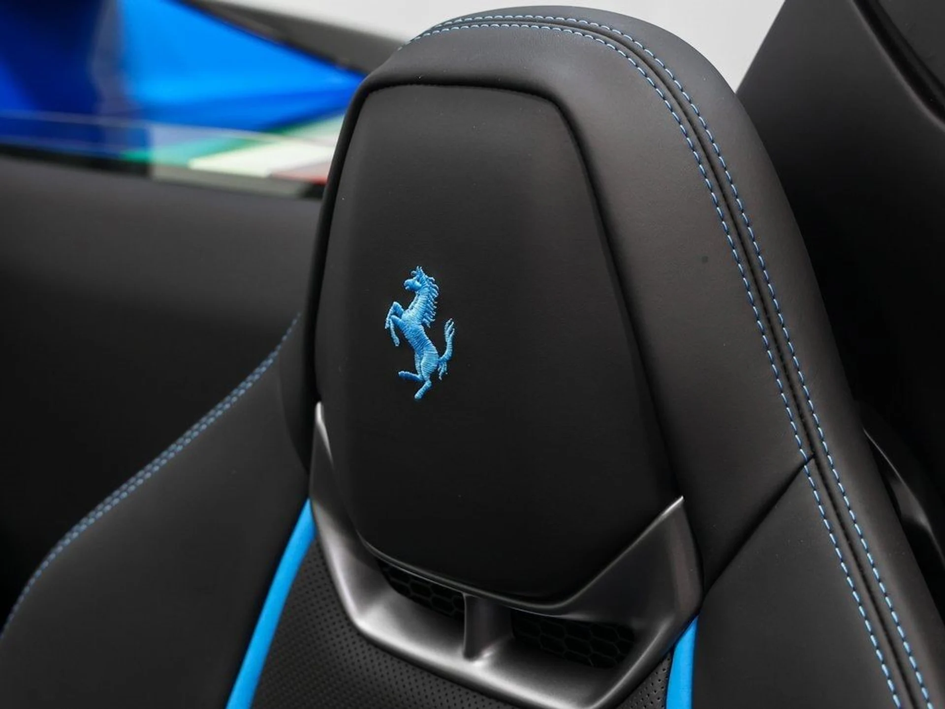 mph065_2997272503_66_eb1b5b4225