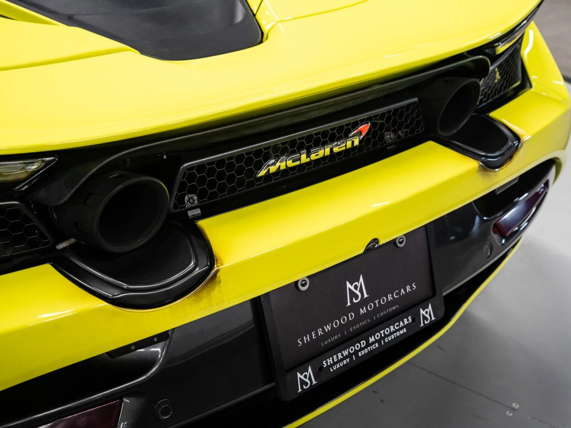 mph065_2999392071_mclaren_720s_2018_76511f1a3e